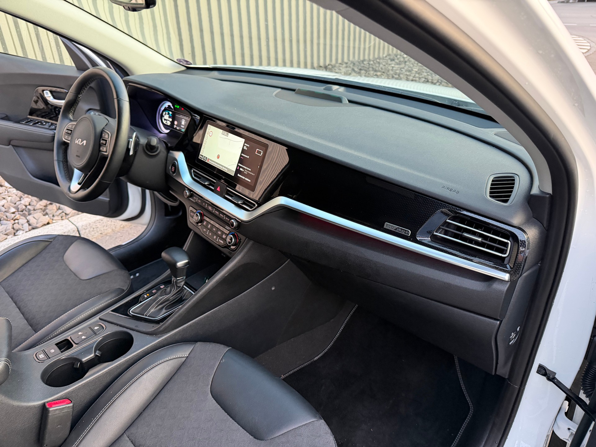 KIA Niro 1.6GDi Plug-in Hybrid Power DCT VÉHICULE SOIGNÉ-image-23