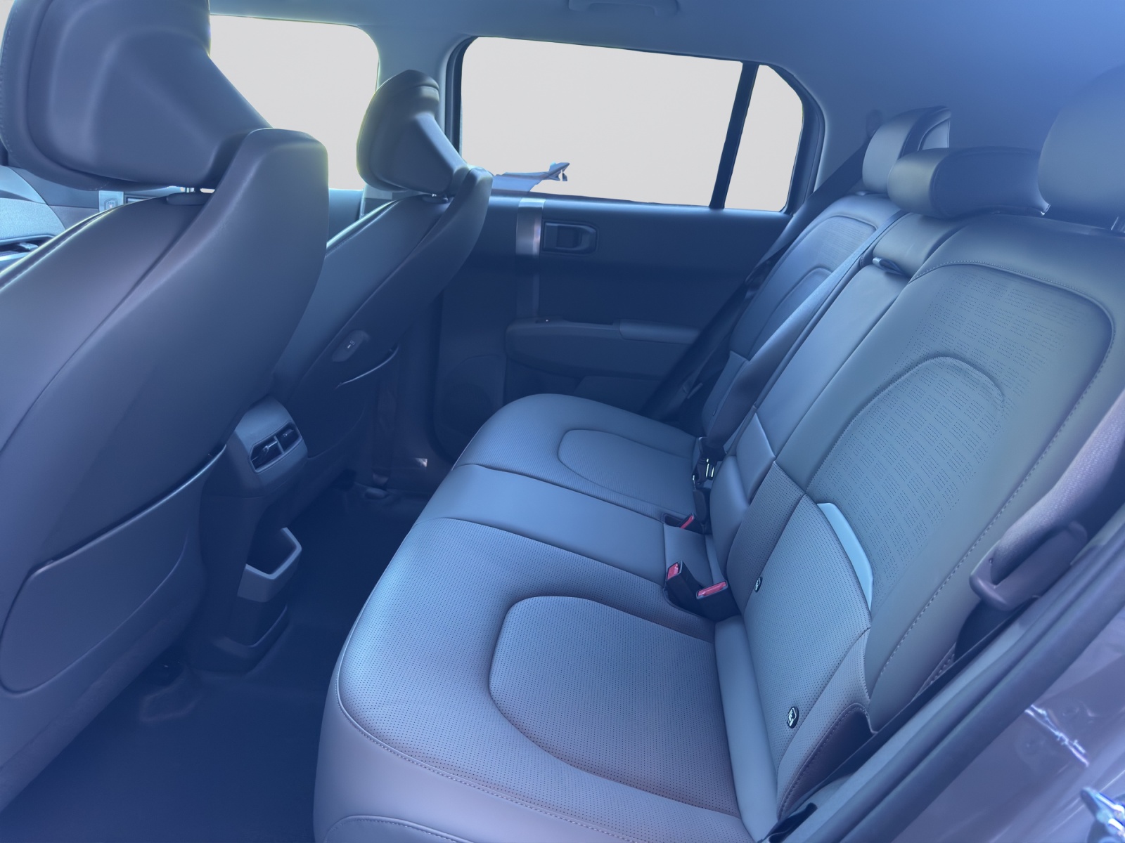KIA EV3 81 kWh Earth+-image-7