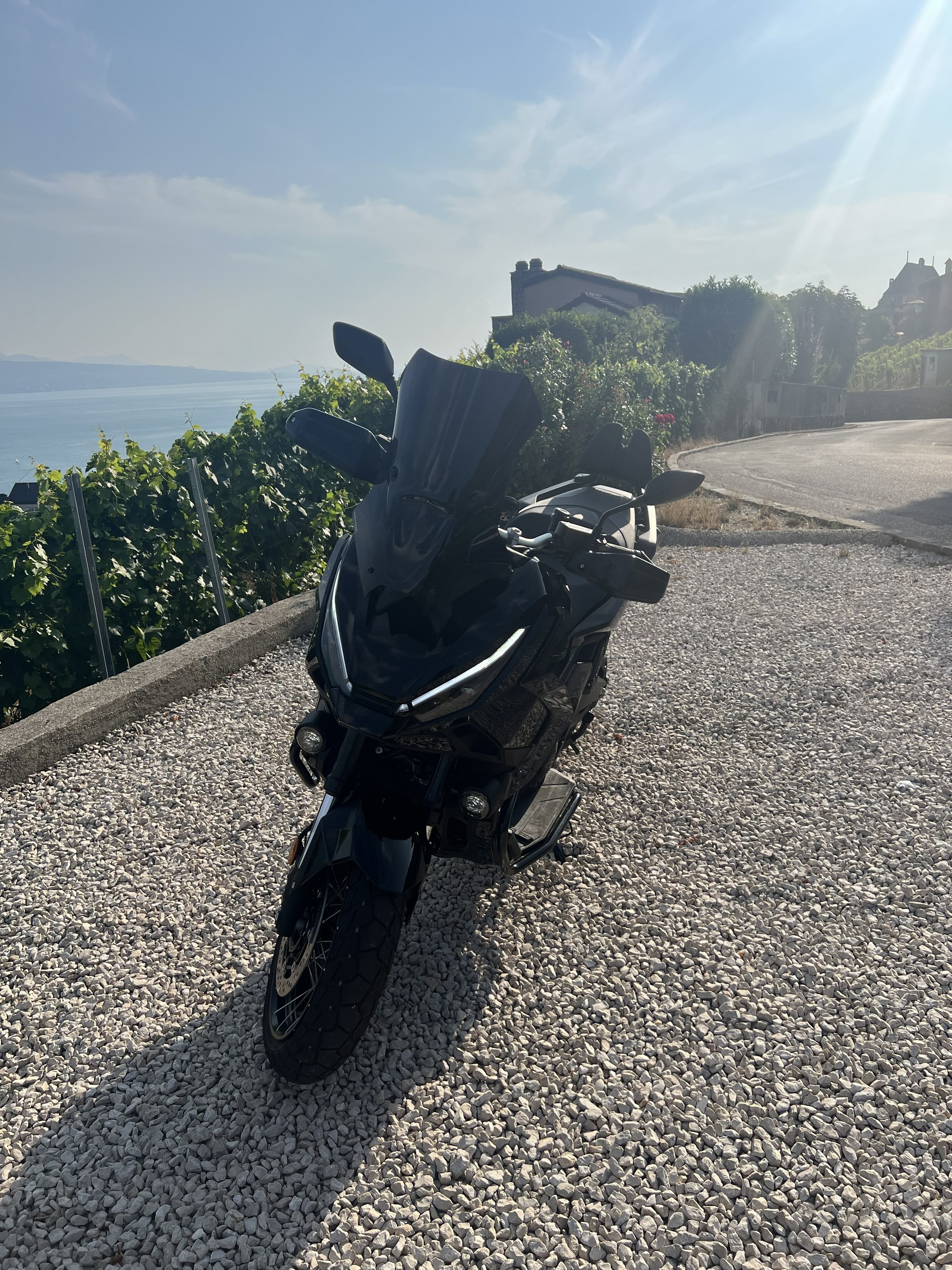HONDA X-ADV 750-image-2