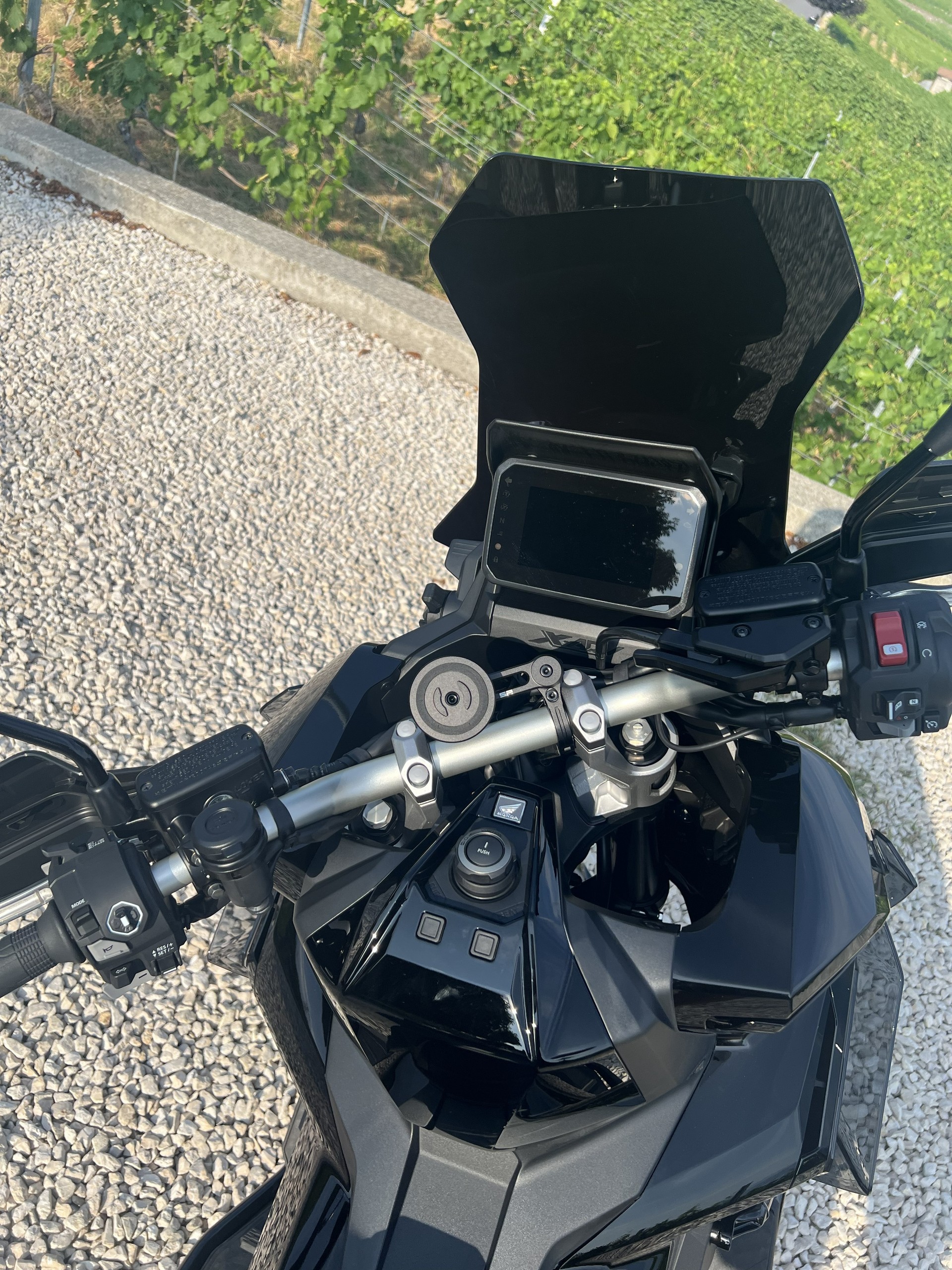 HONDA X-ADV 750-image-6