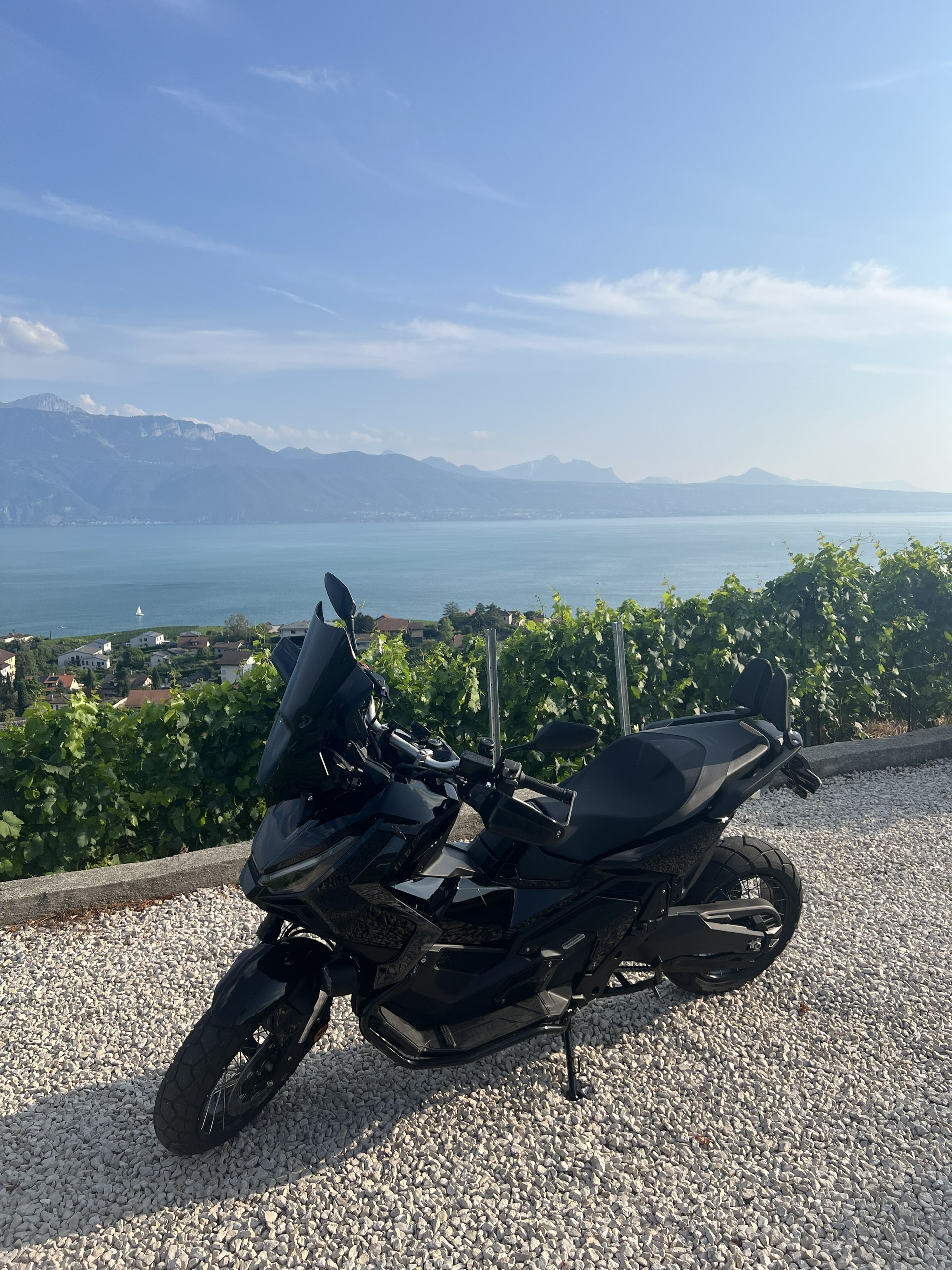 HONDA X-ADV 750-image-4