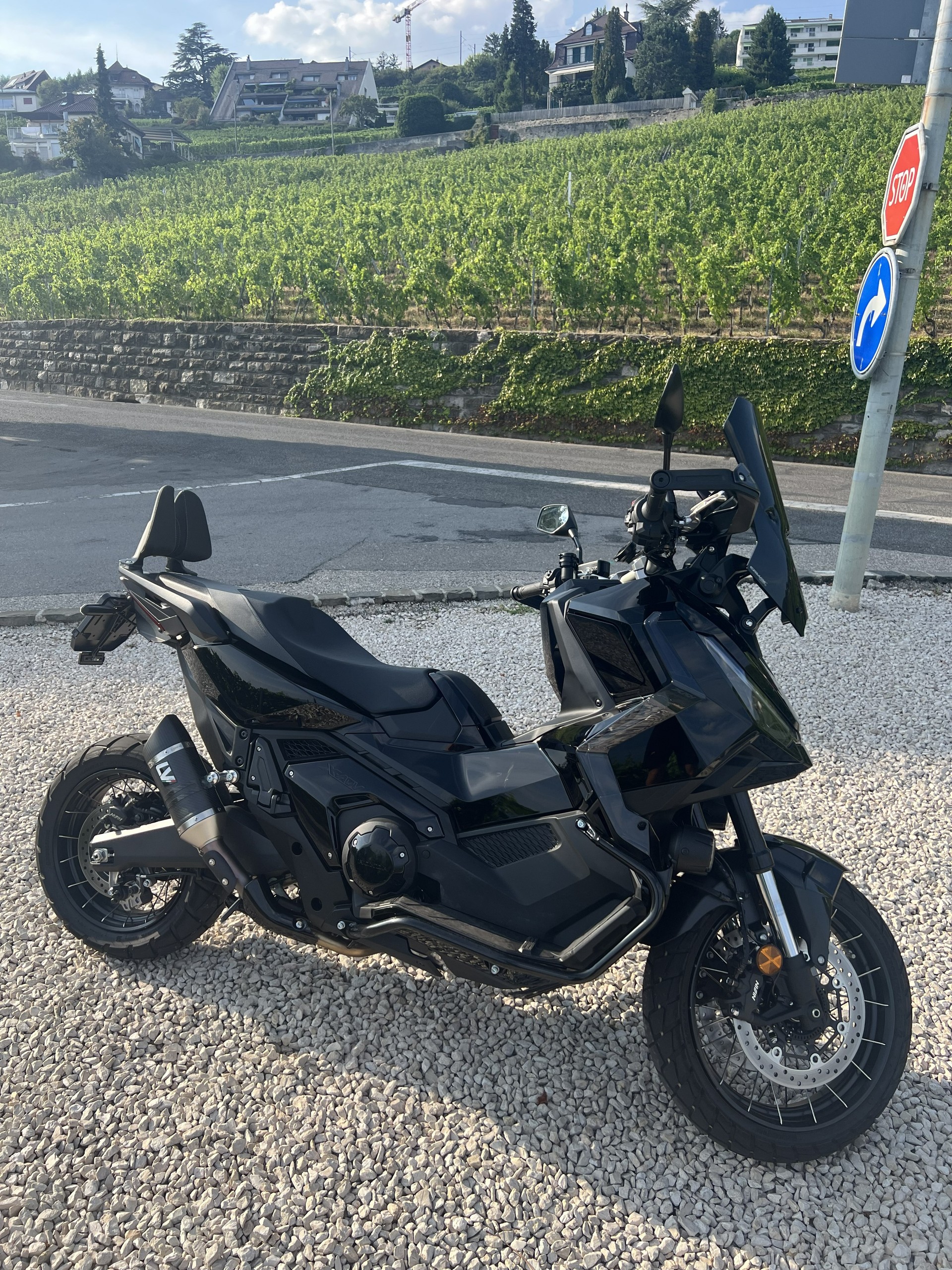 HONDA X-ADV 750-image-1