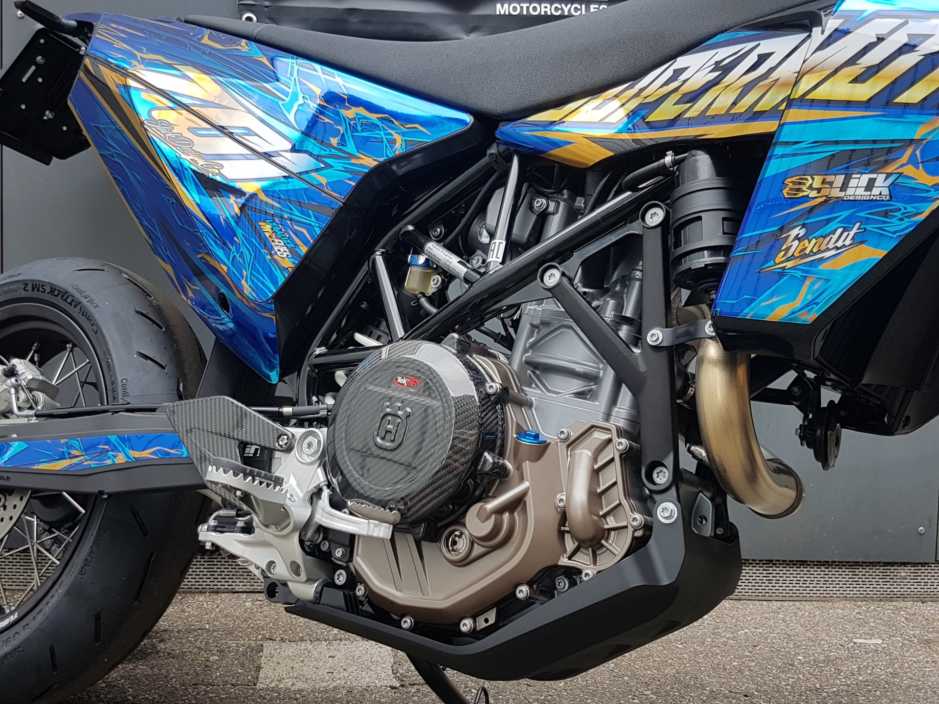 HUSQVARNA 701 Supermoto (35kW)-image-5