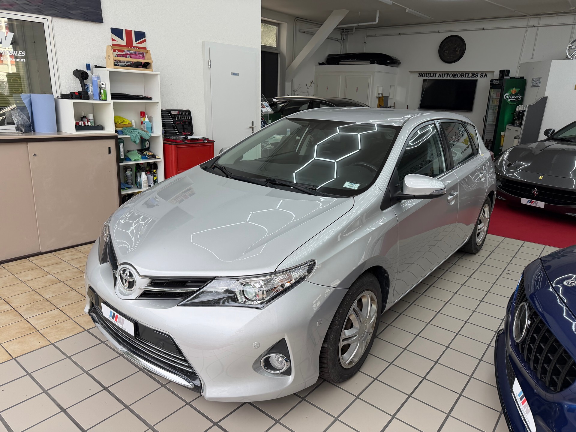 TOYOTA Auris 1.6 Luna Multidrive-showroom-element-1