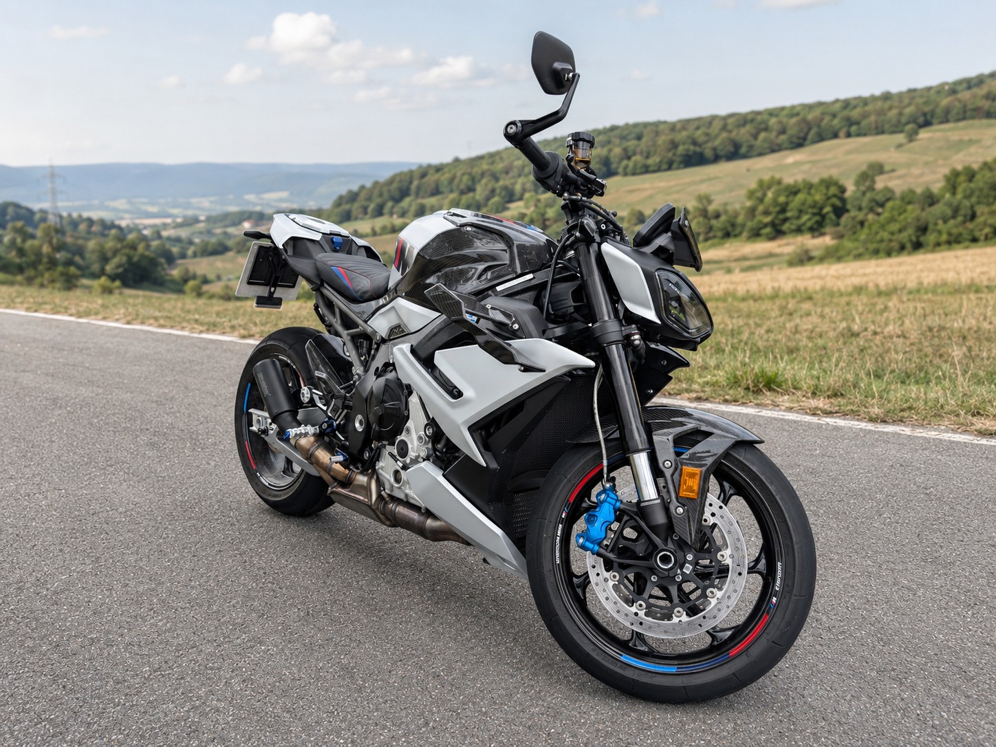 BMW M 1000 R Competition-image-7