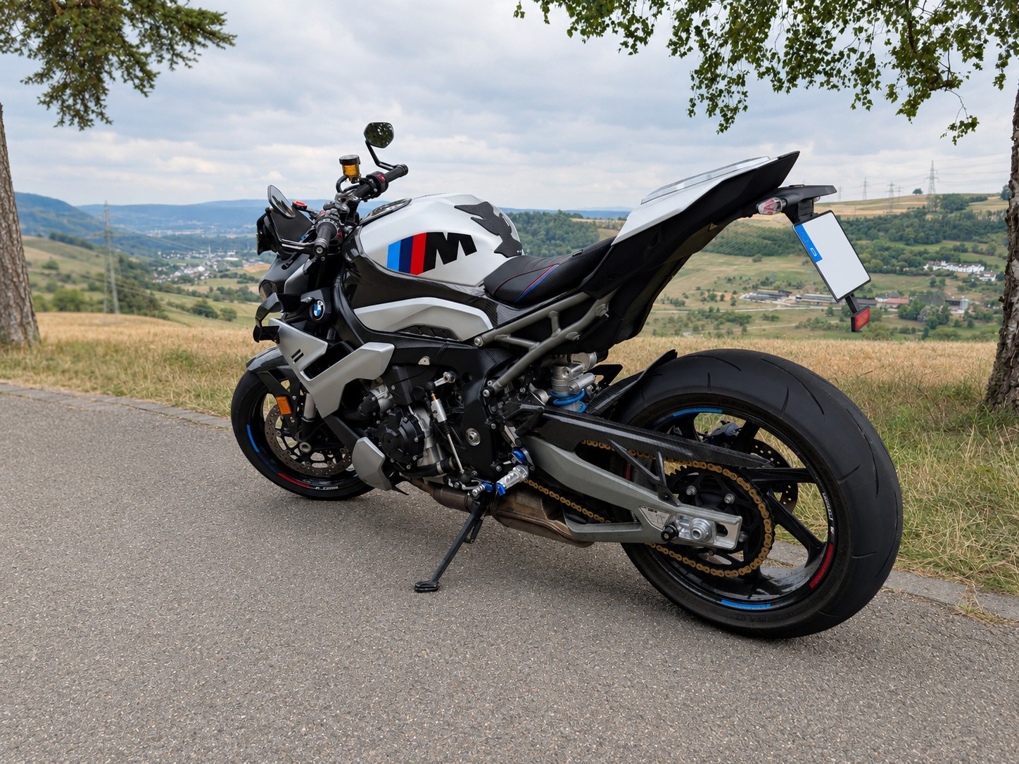 BMW M 1000 R Competition-image-2