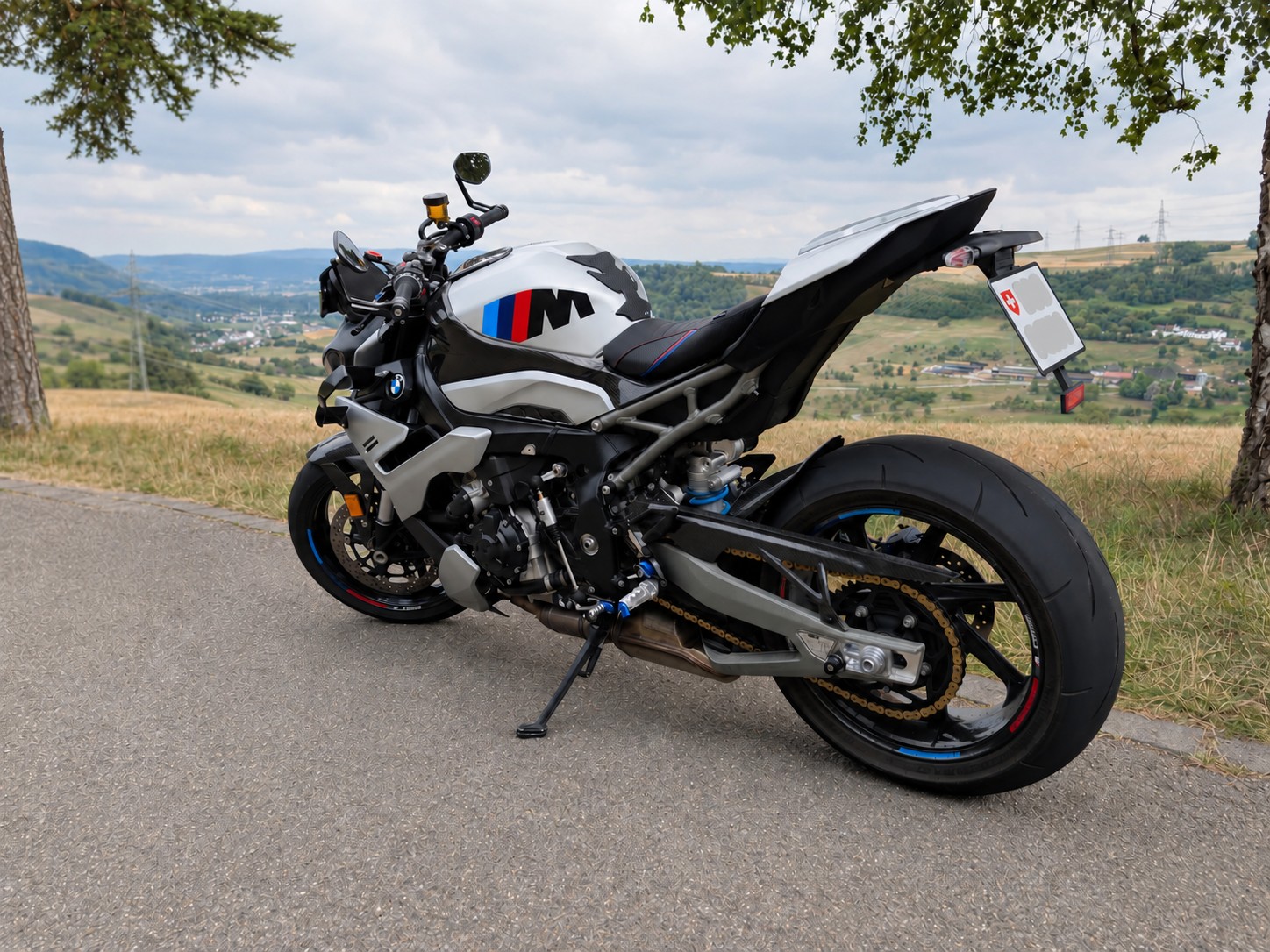 BMW M 1000 R Competition-image-2