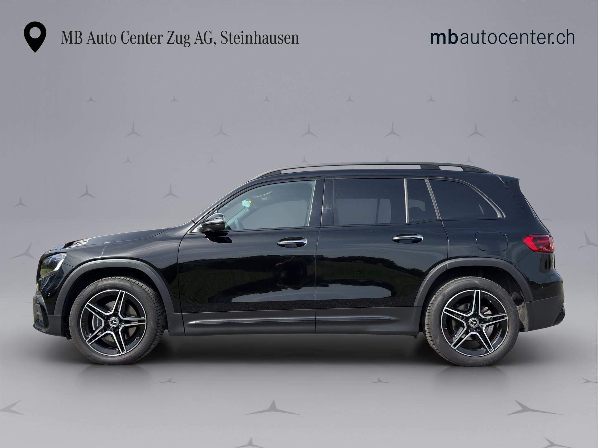 MERCEDES-BENZ GLB 200-showroom-element-2