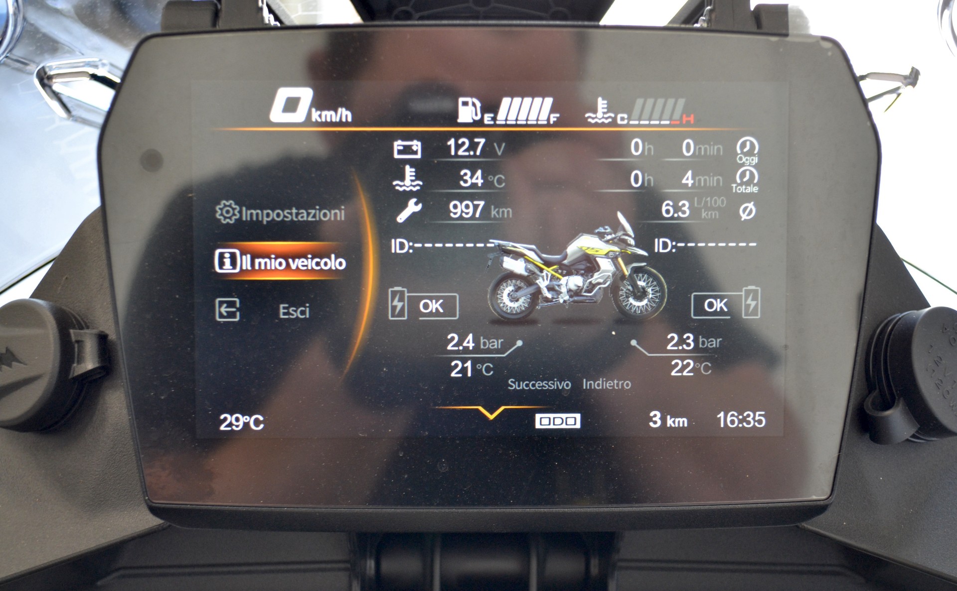 VOGE 900 DSX-image-4