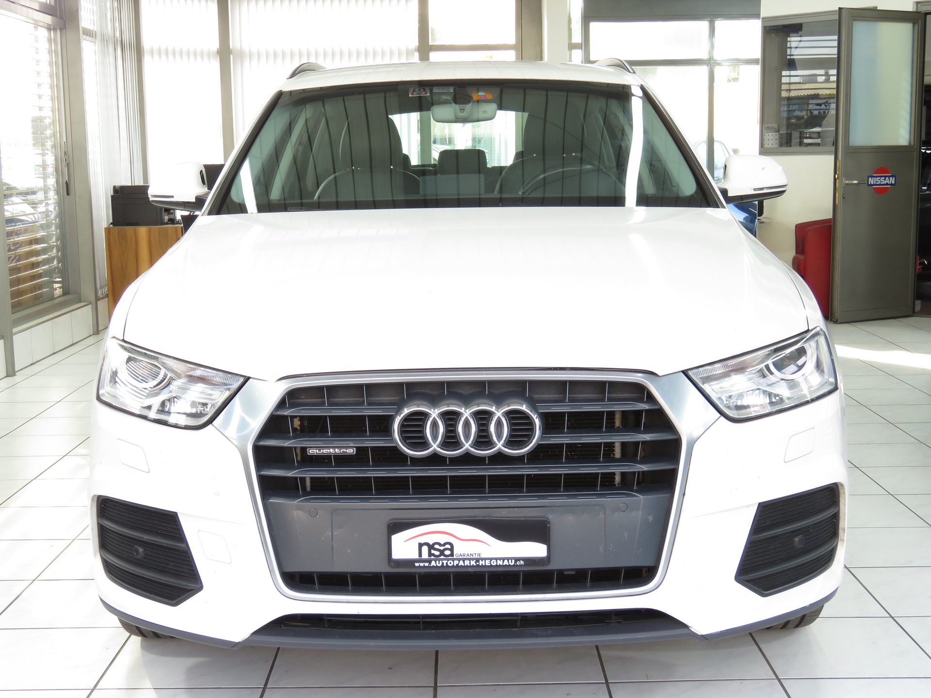 AUDI Q3 2.0 TDI Quattro S-tronic (Automat) ab Platz, Fixpreis !!!-showroom-element-1