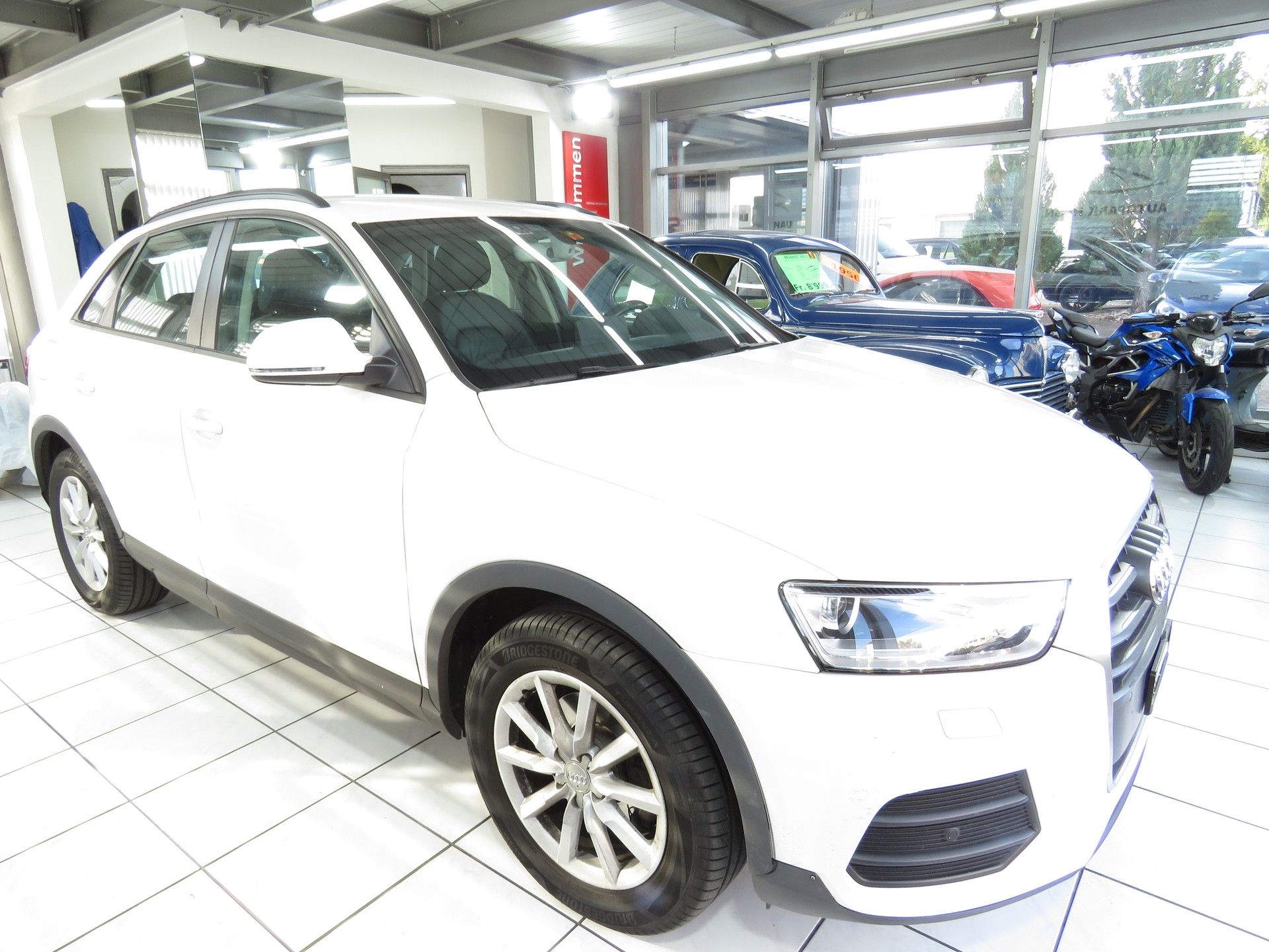 AUDI Q3 2.0 TDI Quattro S-tronic (Automat) ab Platz, Fixpreis !!!-showroom-element-2