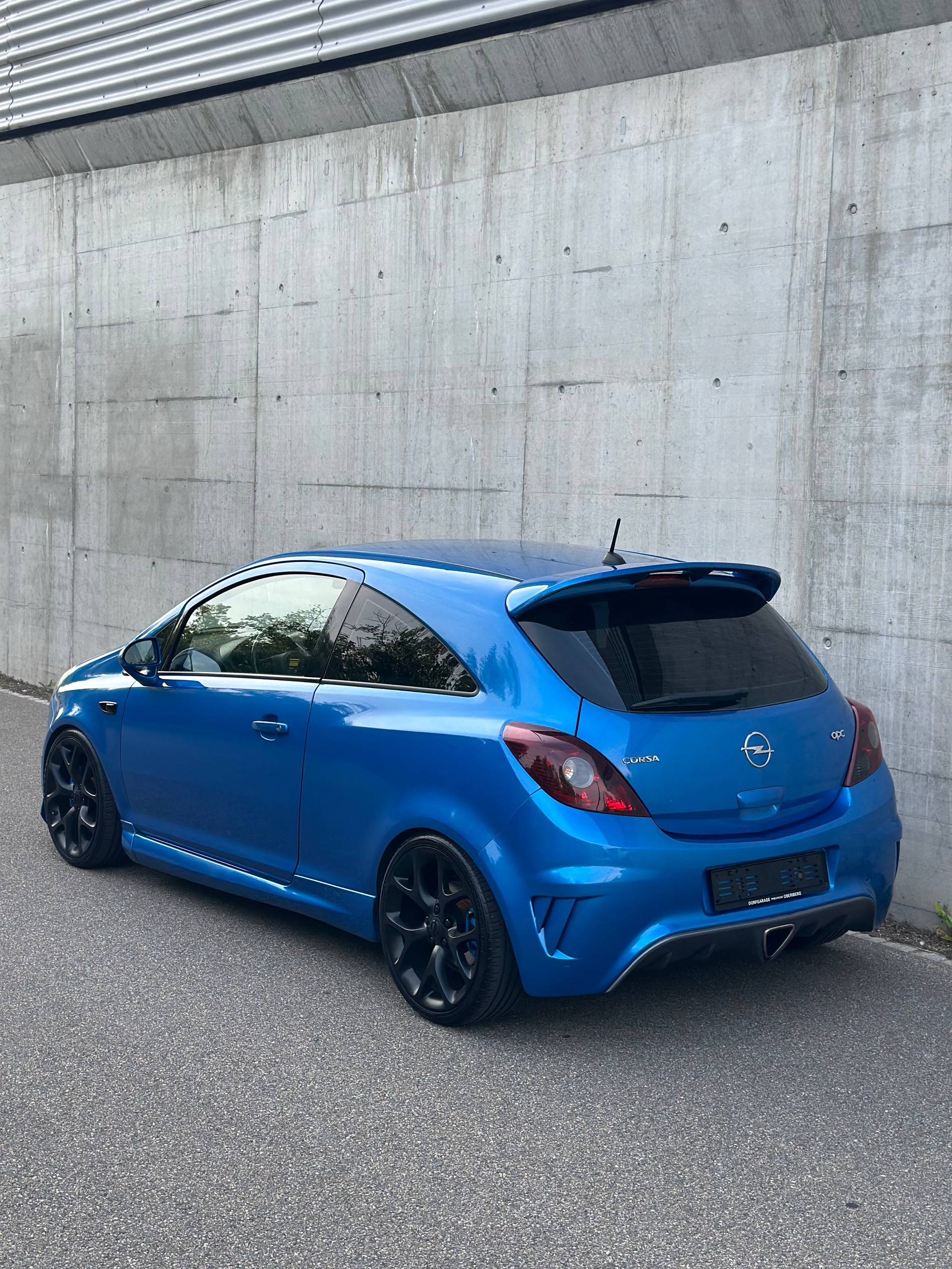 OPEL Corsa 1.6 Turbo OPC-showroom-element-1