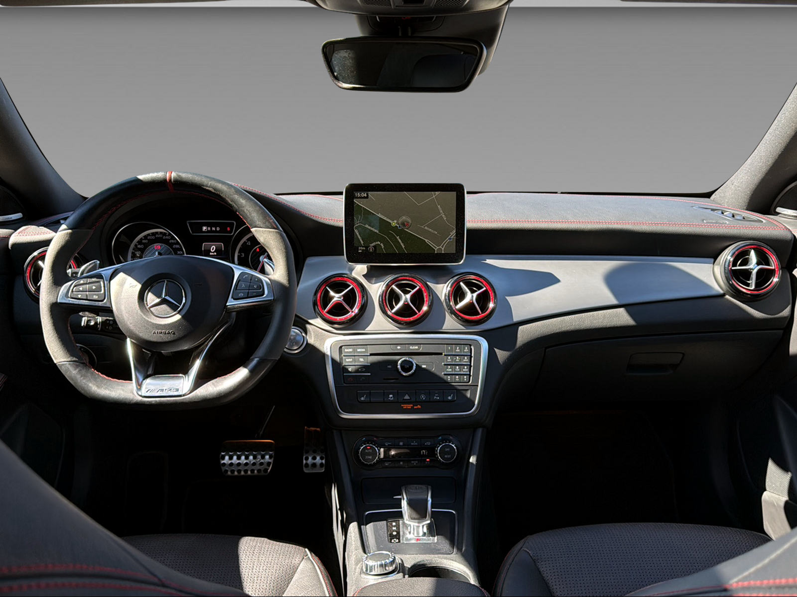 MERCEDES-BENZ CLA 45 AMG 4m Shooting Brake-image-15