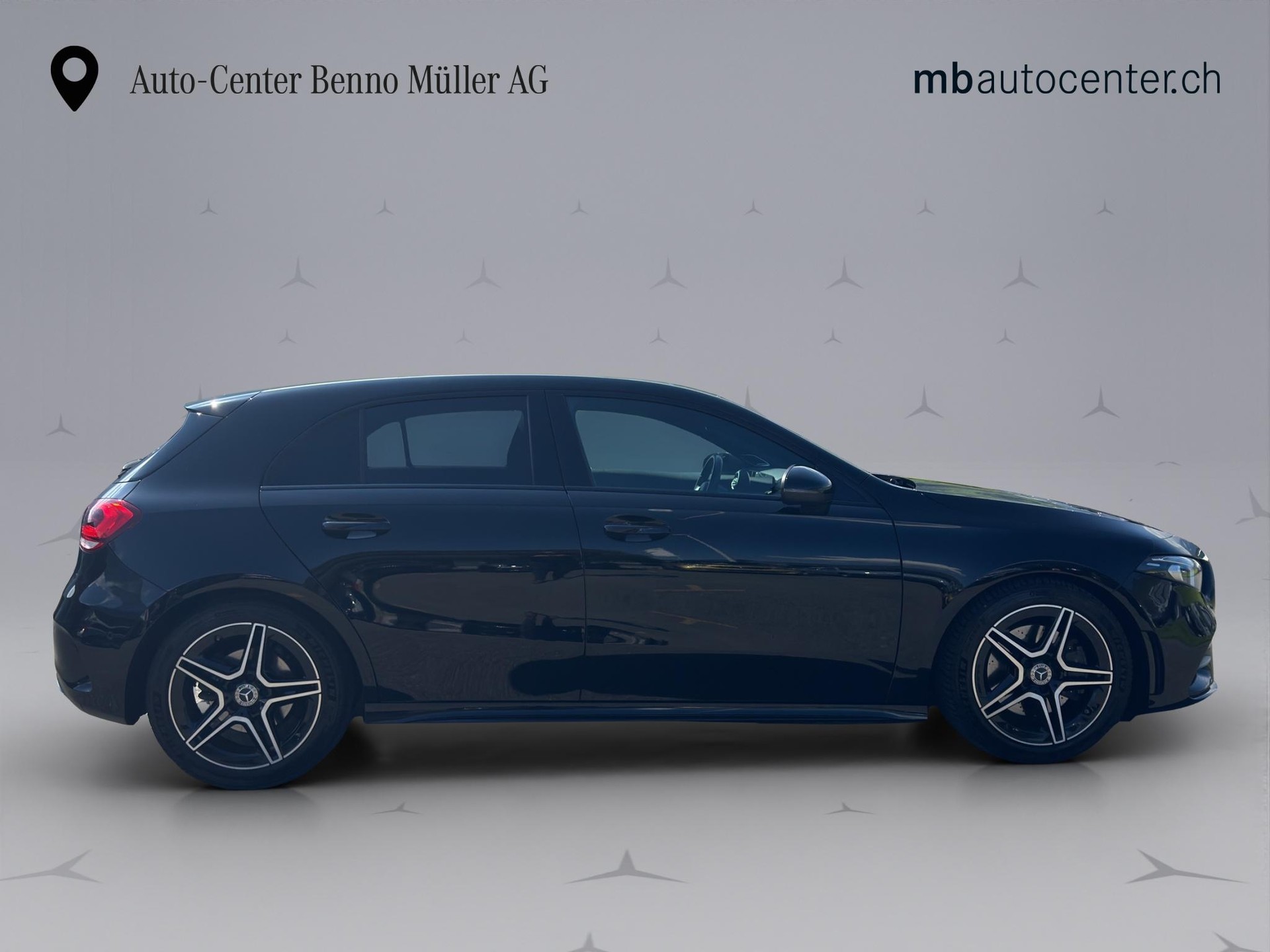 MERCEDES-BENZ A-Klasse W177 A 220 AMG Line 4m-image-5