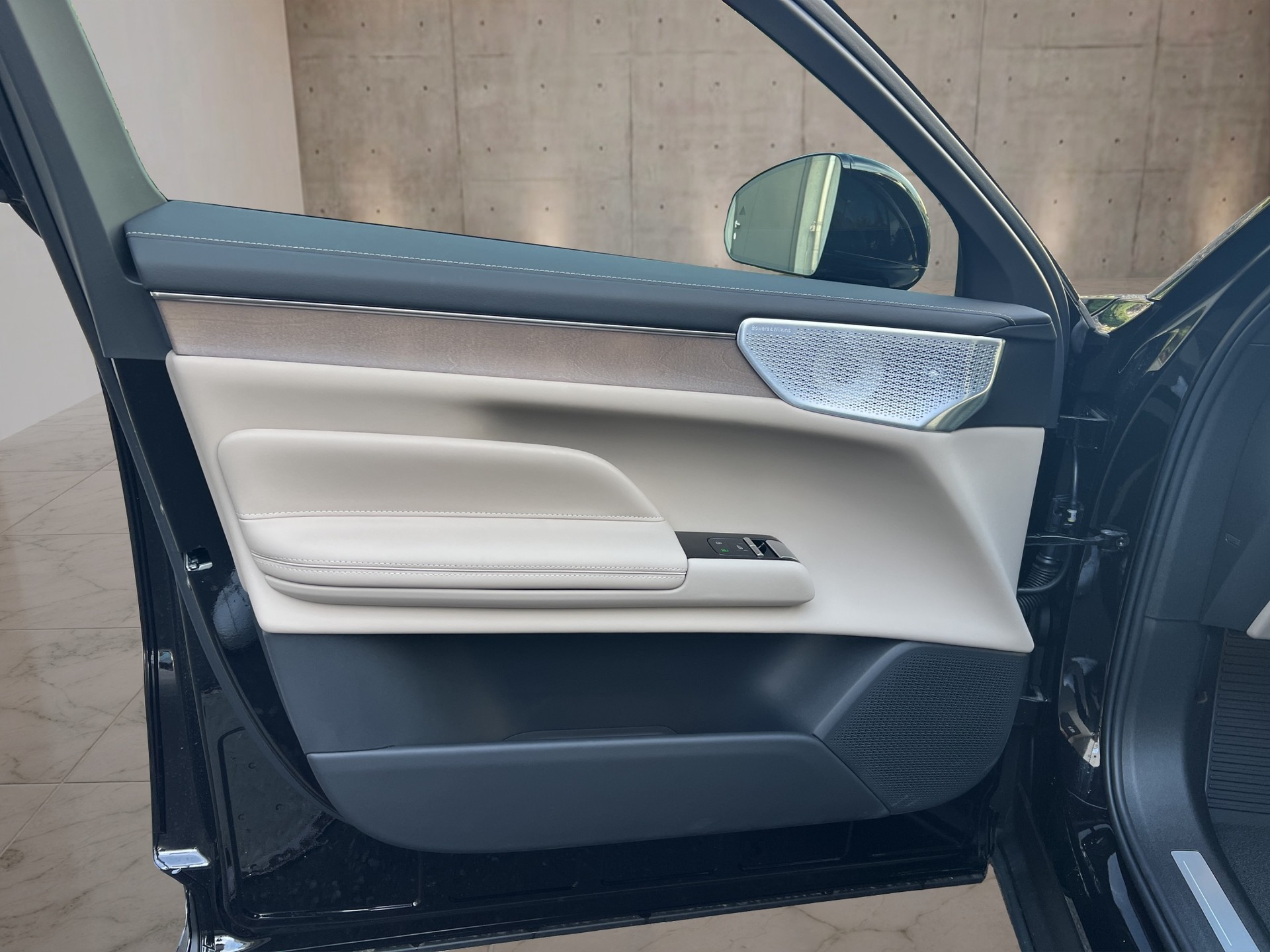 VOLVO ES90 Twin Performance Ultra AWD-image-17