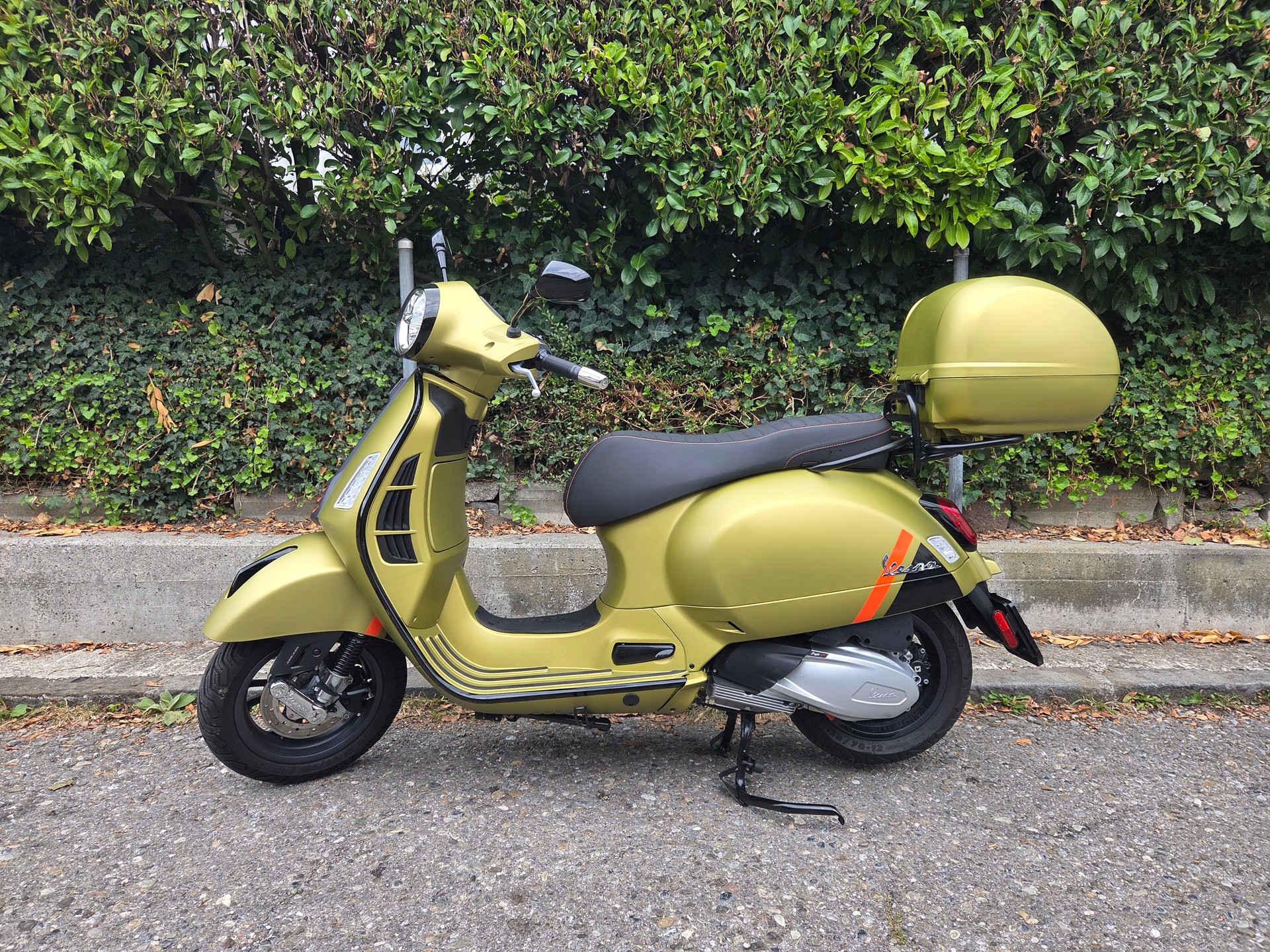 PIAGGIO Vespa GTS 300 Super Sport ABS-image-0