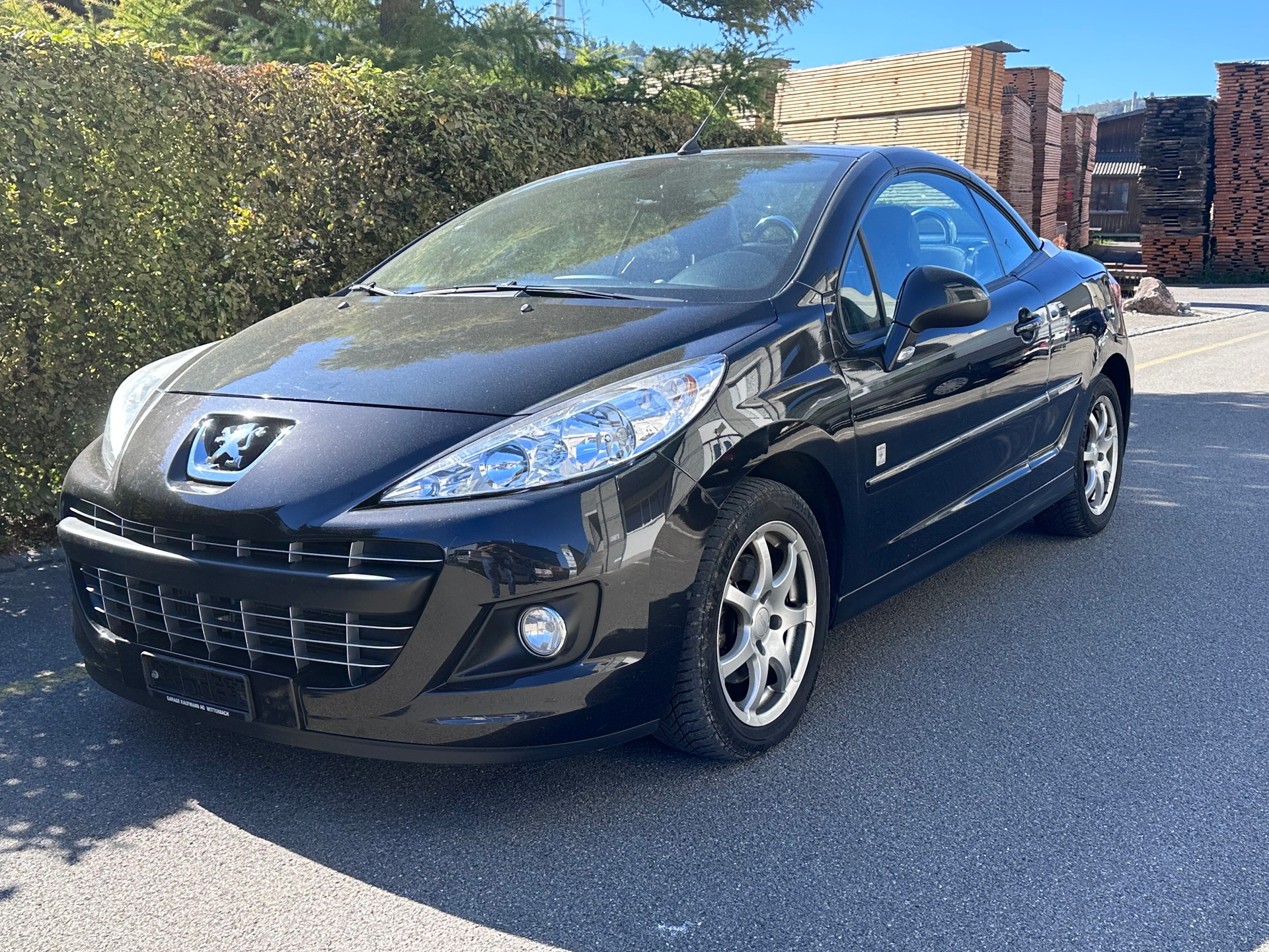 PEUGEOT 207 CC 1.6 16V Turbo Swiss Edition