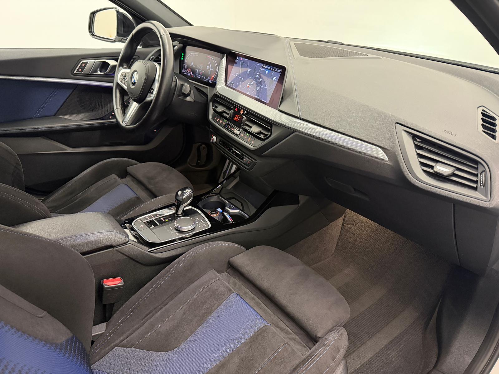 BMW M Sport 120d xDrive-image-10