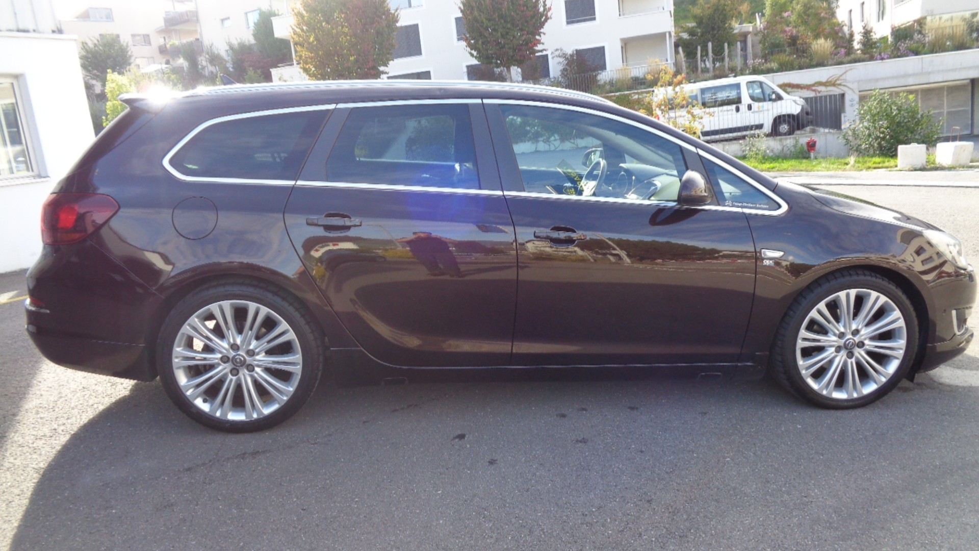 OPEL Astra SportsTourer 1.6i 16V Turbo Cosmo-image-6