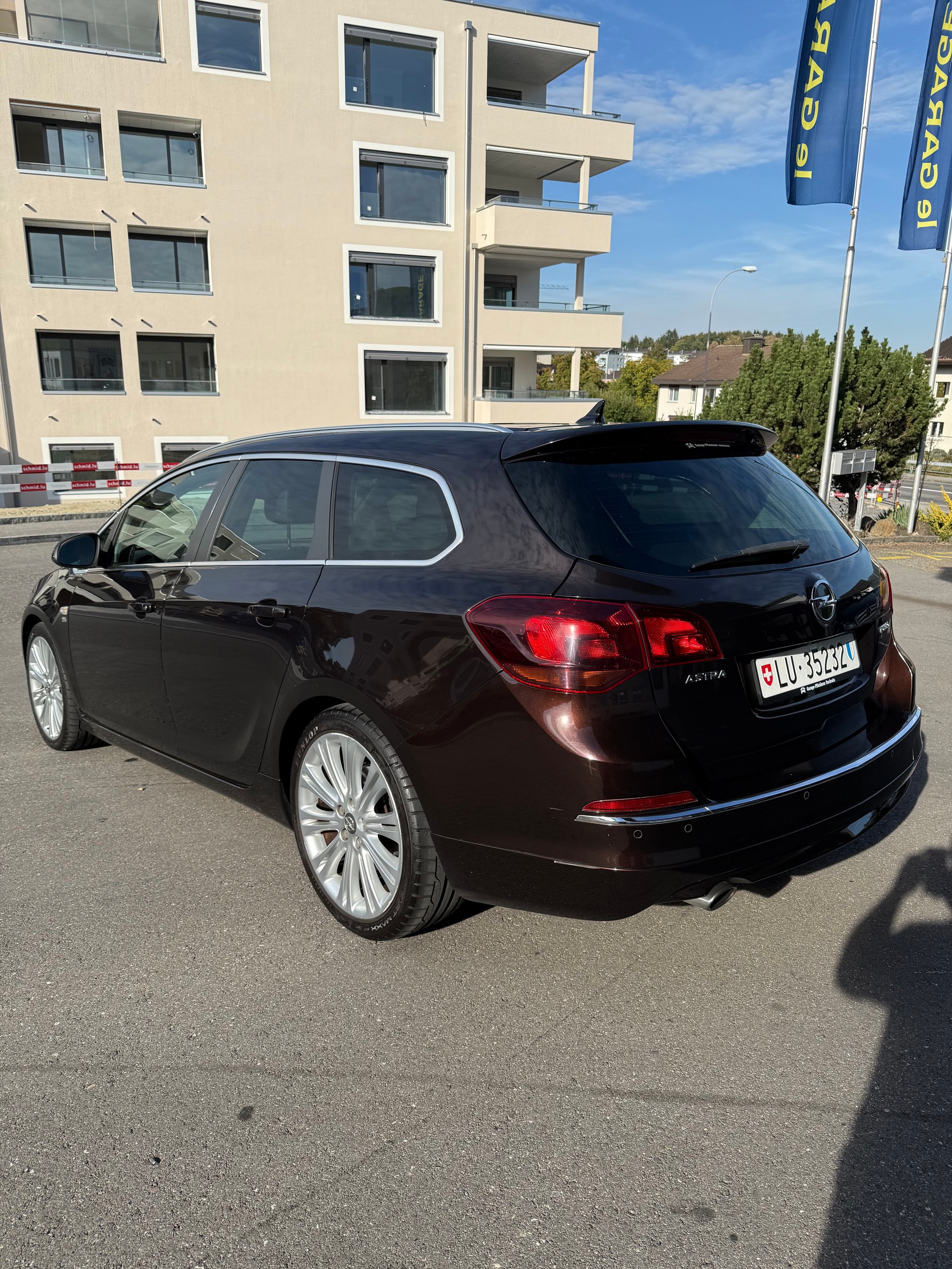 OPEL Astra SportsTourer 1.6i 16V Turbo Cosmo-image-3