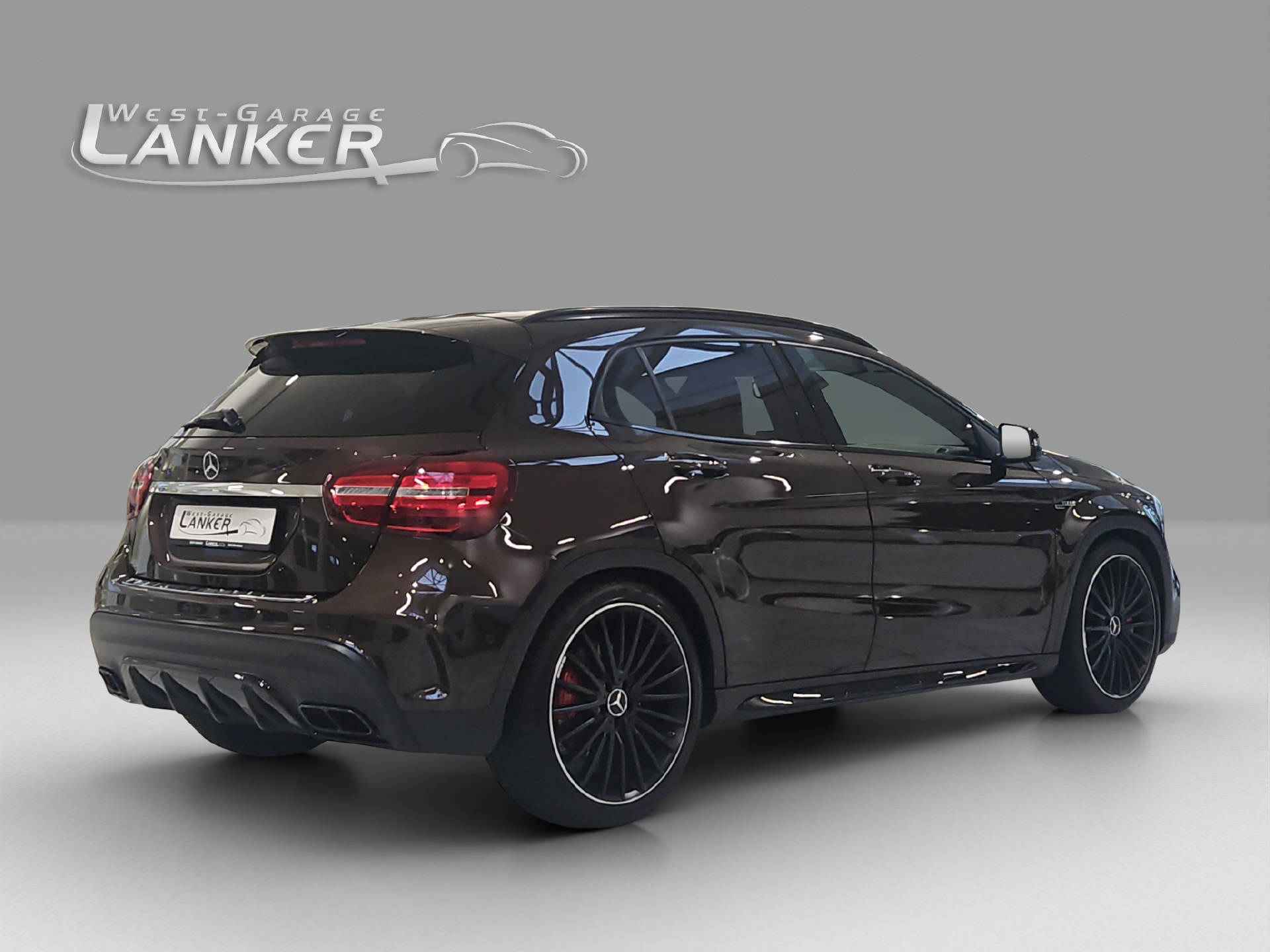 MERCEDES-BENZ GLA 45 AMG 4m-showroom-element-2