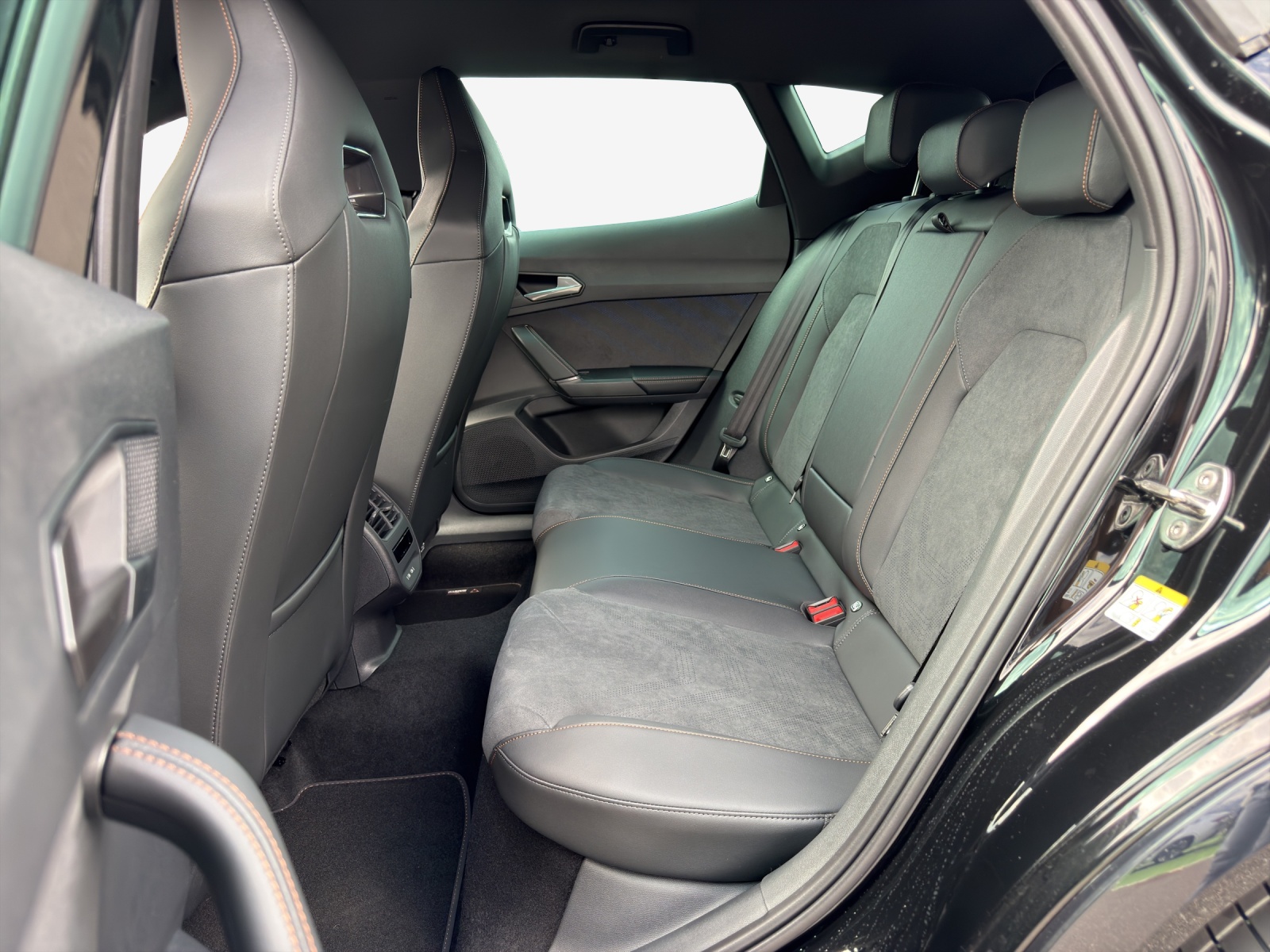 CUPRA Formentor 1.5 TSI DSG-image-11