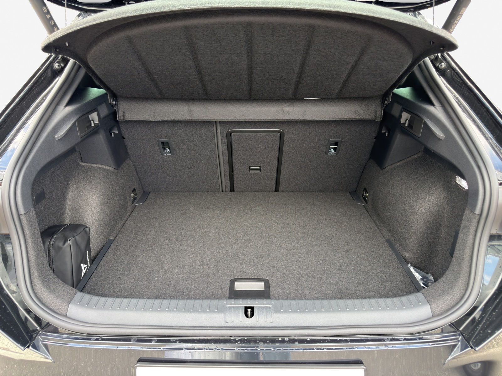 CUPRA Formentor 1.5 TSI DSG-image-12