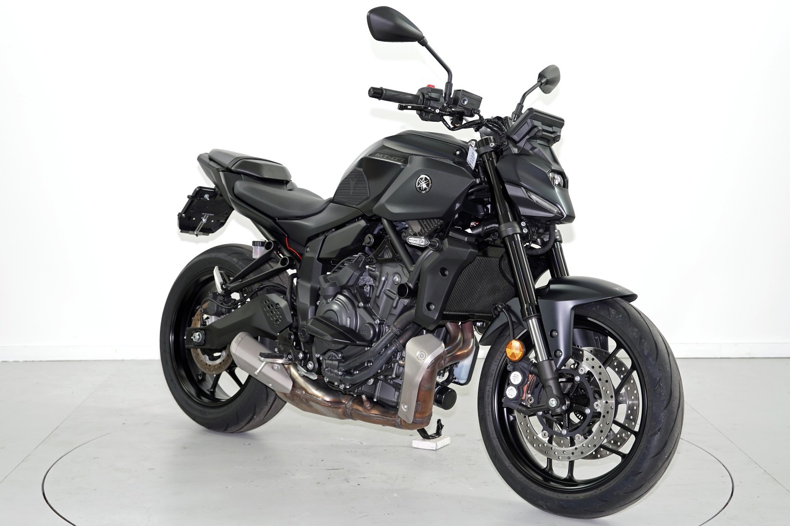 YAMAHA MT-07 ABS-showroom-element-1