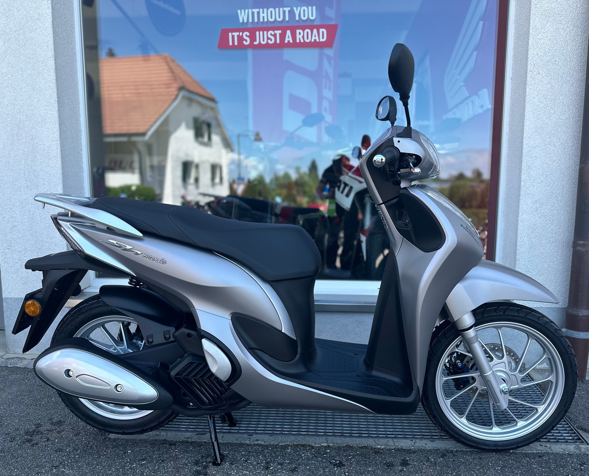 HONDA SH 125 Mode-image-8
