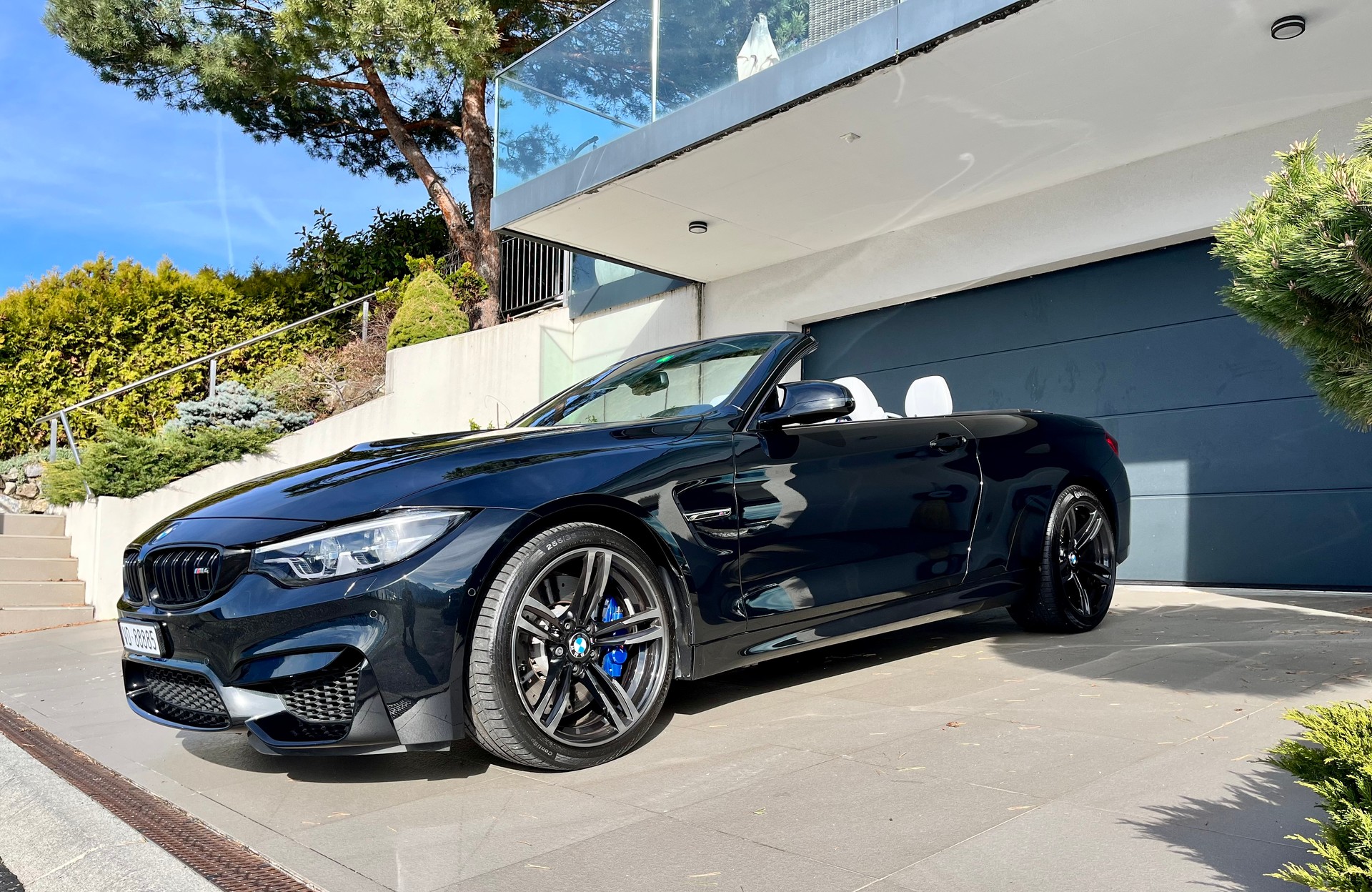 BMW M4 Cabriolet Drivelogic M Competition-image-6