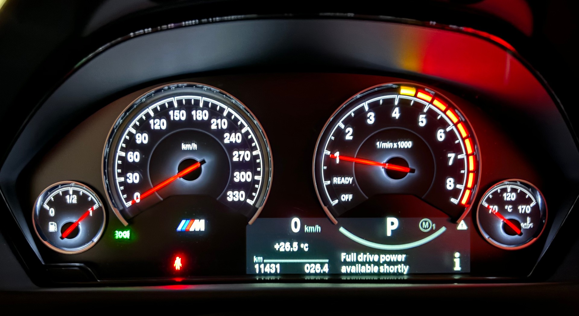 BMW M4 Cabriolet Drivelogic M Competition-image-9