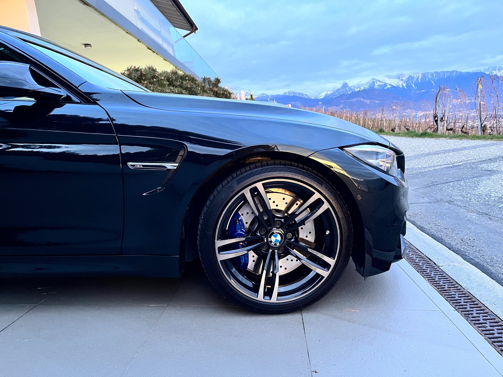 BMW M4 Cabriolet Drivelogic M Competition-image-1