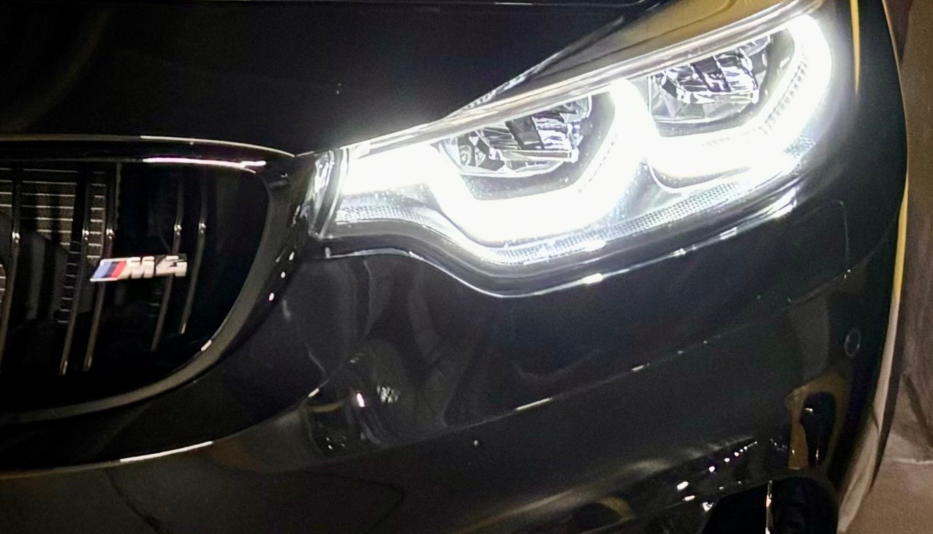 BMW M4 Cabriolet Drivelogic M Competition-image-5