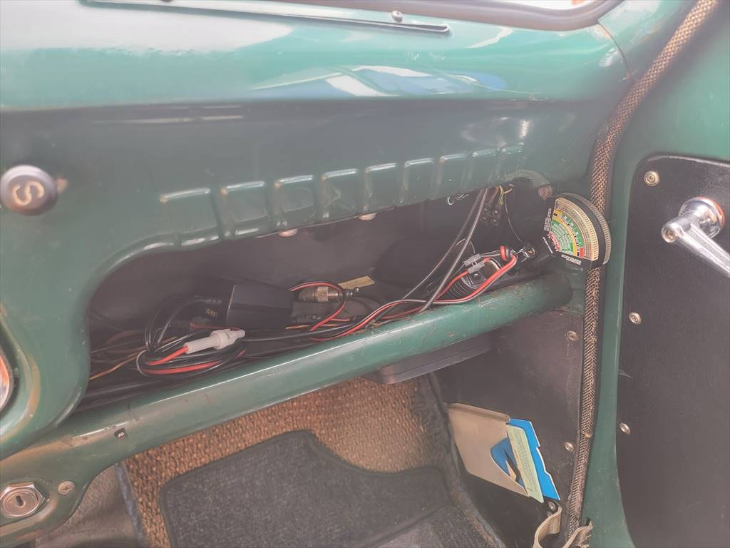 AUSTIN A35 VAN Mark III-image-10