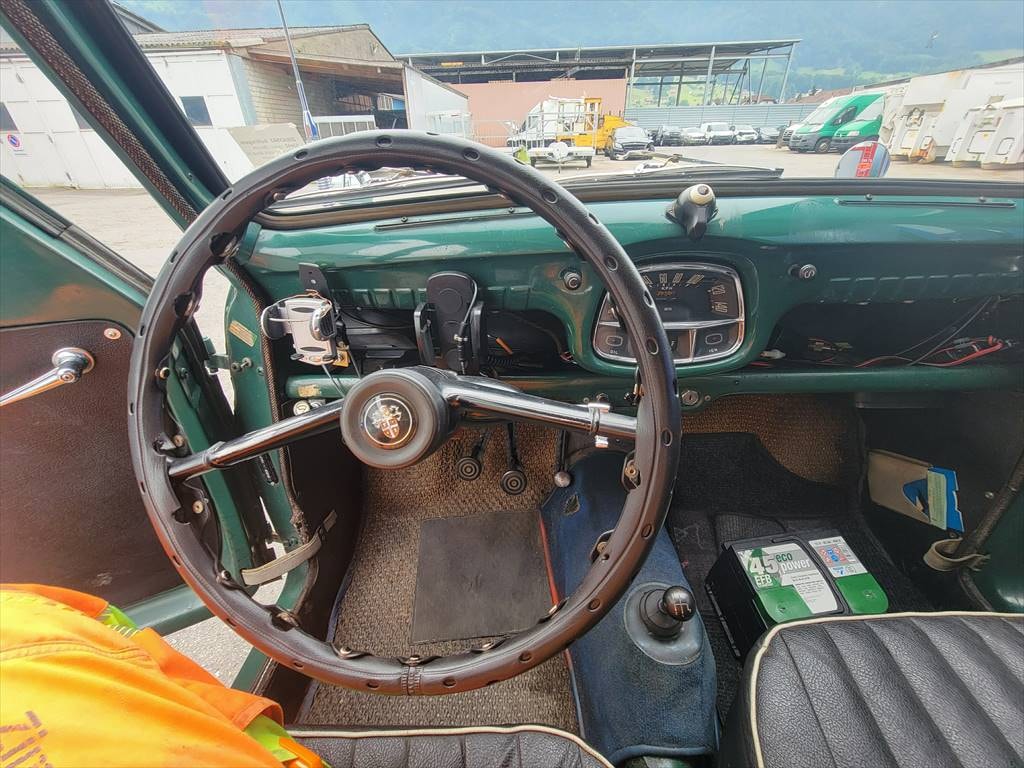 AUSTIN A35 VAN Mark III-image-8