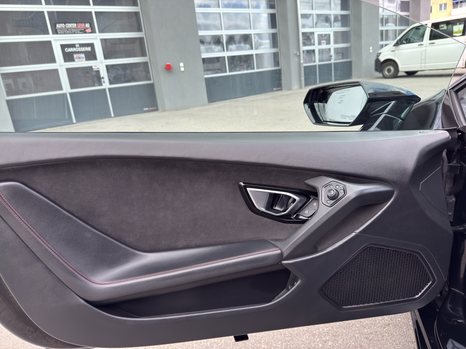 LAMBORGHINI Huracan EVO Coupé DCT-image-11