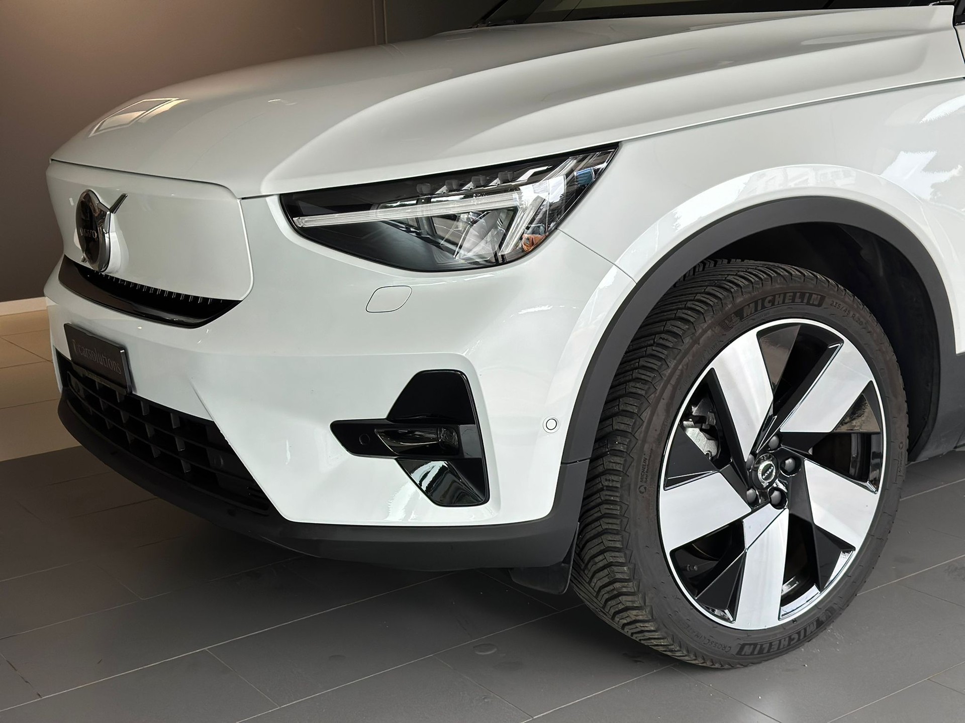 VOLVO XC40 Recharge P8 Twin AWD Pure Electric Plus-image-8
