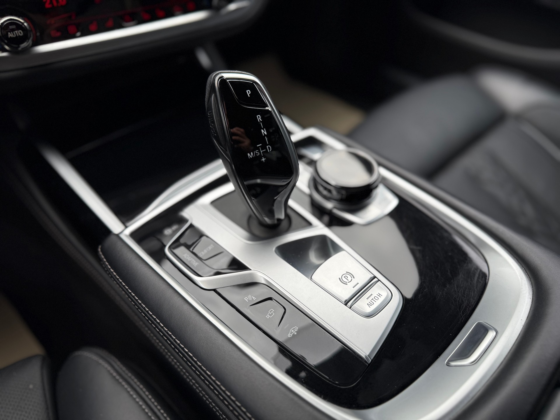 BMW 750Li xDrive Steptronic-image-14