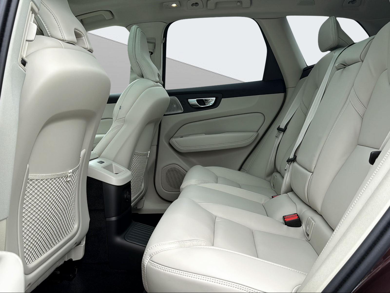 VOLVO XC60 2.0 T8 TE Ultra Bright eAWD-image-13
