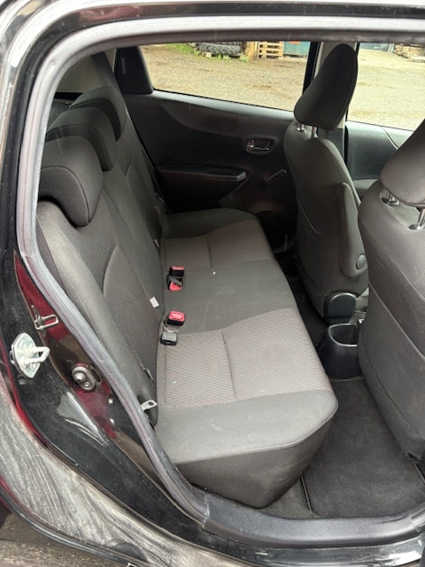 TOYOTA Yaris 1.33 Style Multidrive-image-12