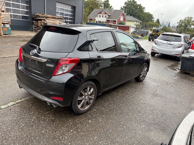 TOYOTA Yaris 1.33 Style Multidrive-image-5