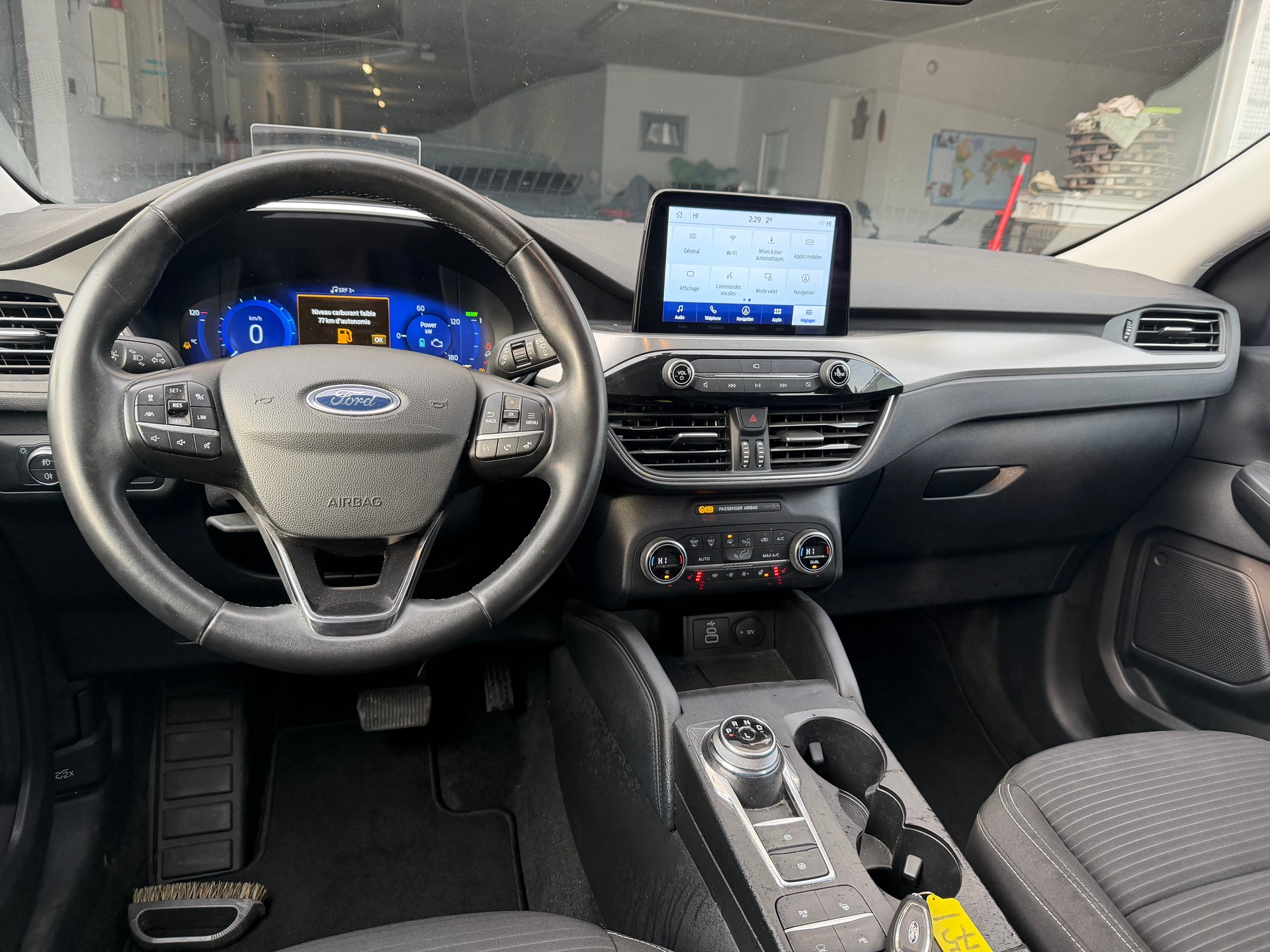 FORD Kuga 2.5 FHEV Titanium 4WD-image-12