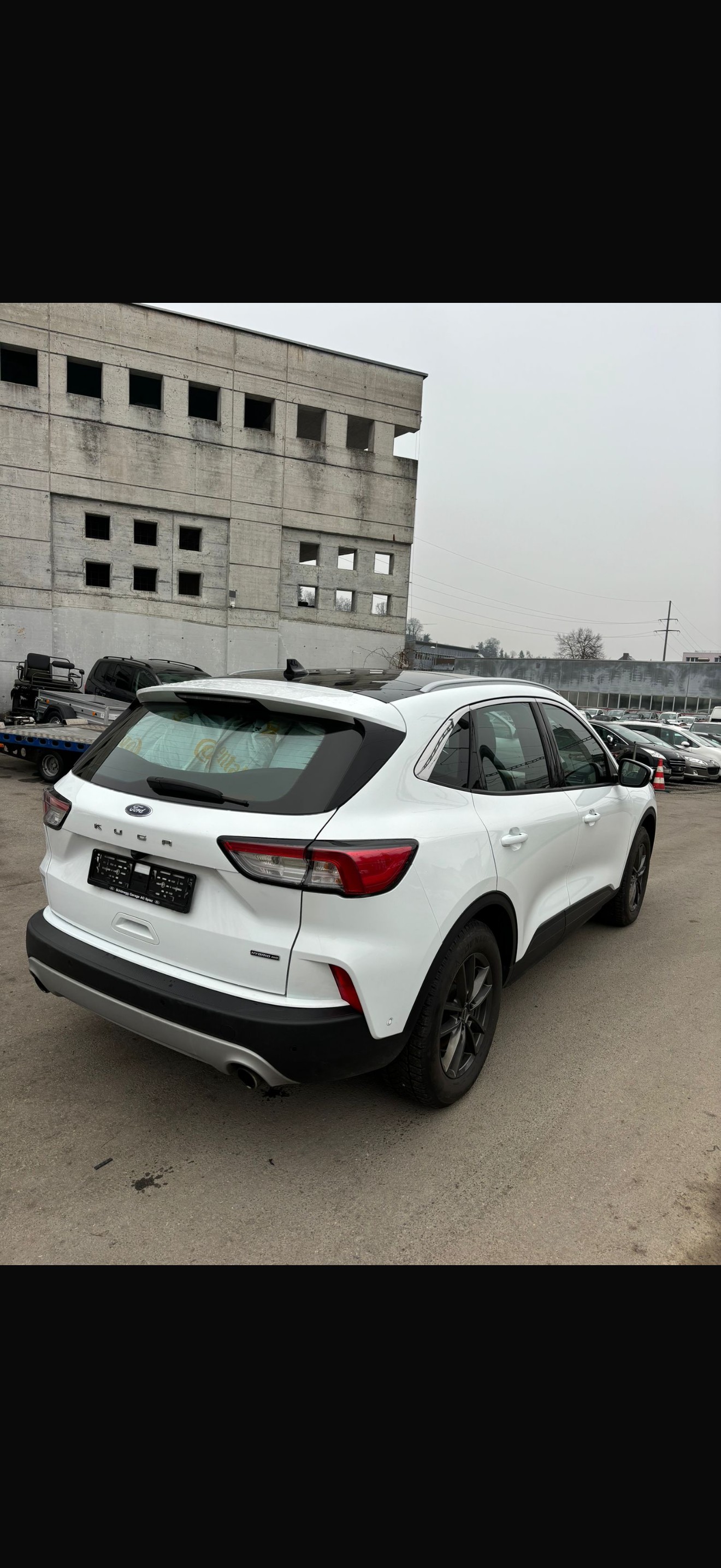 FORD Kuga 2.5 FHEV Titanium 4WD-image-13