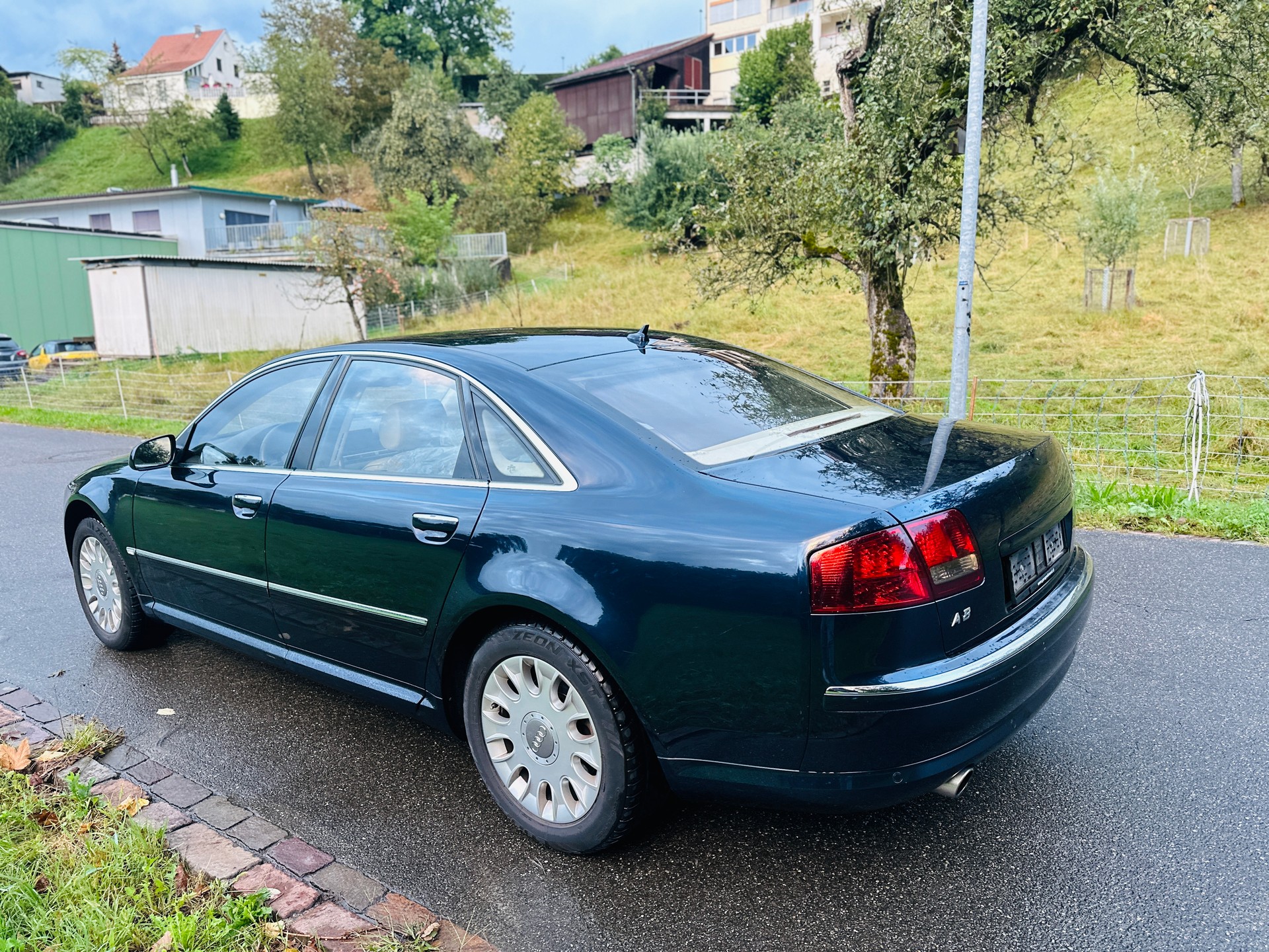 AUDI A8 4.2 FSI quattro tiptronic-image-6