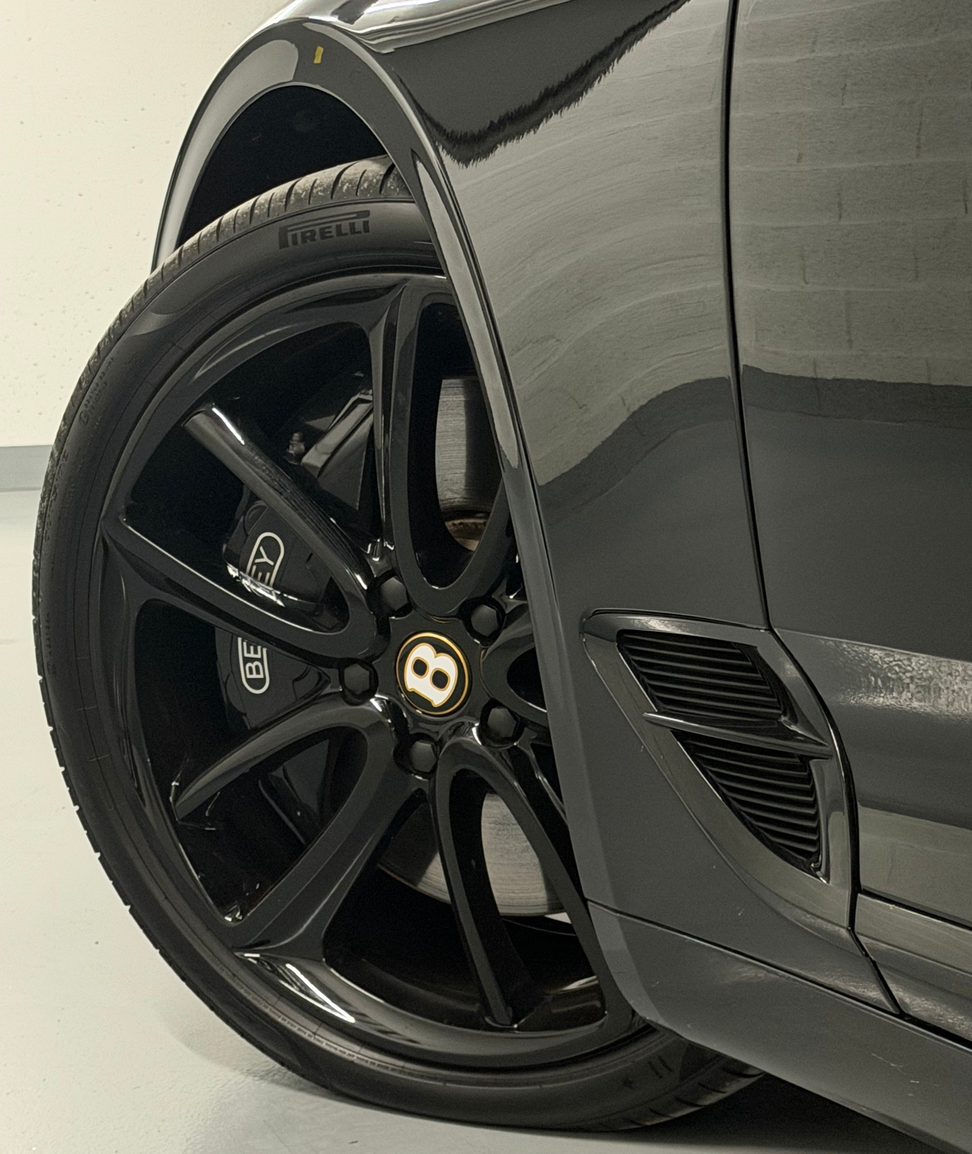 BENTLEY Continental GT 6.0 W12-image-25