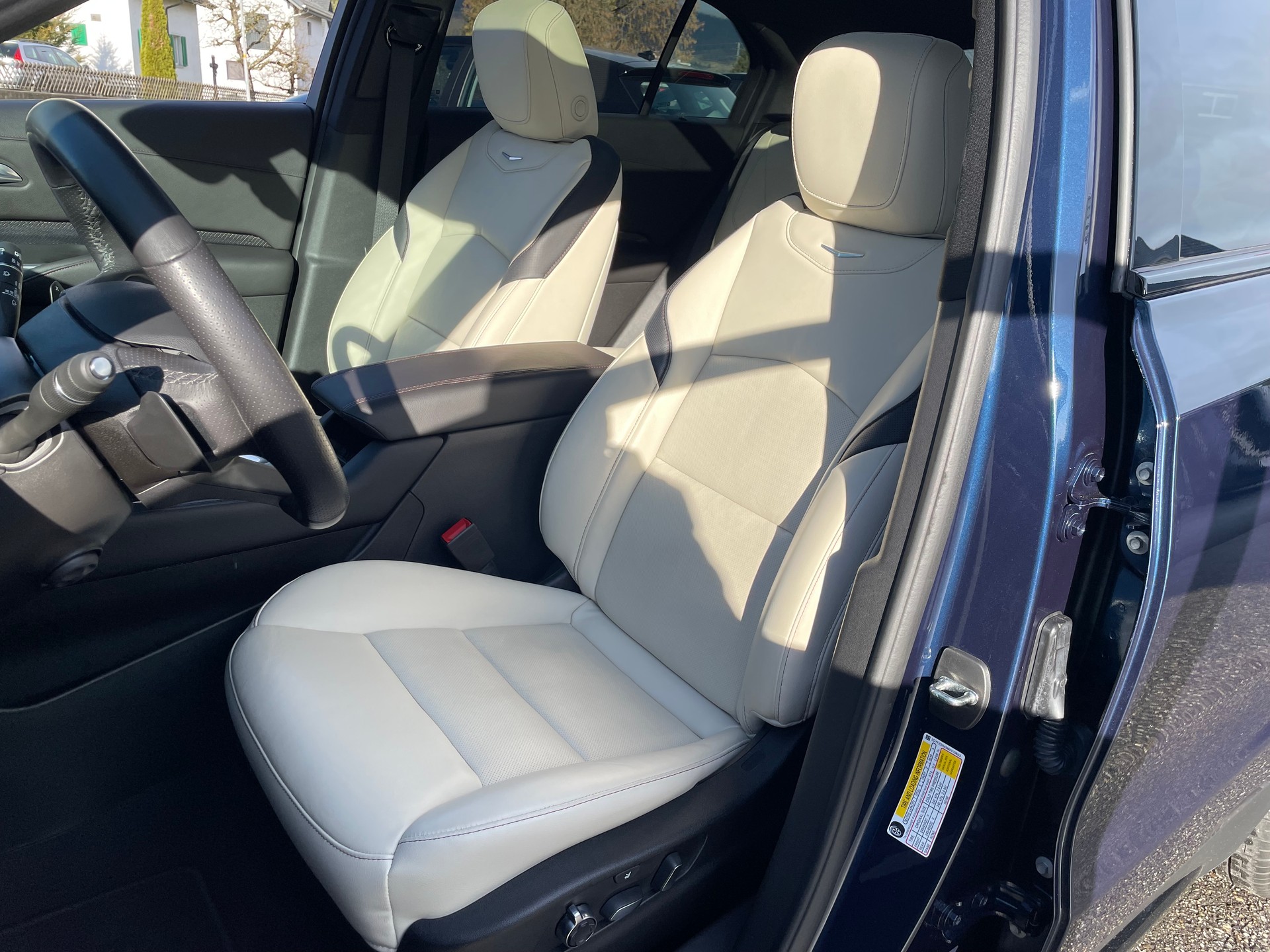 CADILLAC XT4 350T 2.0 Sport AWD Automat-image-8