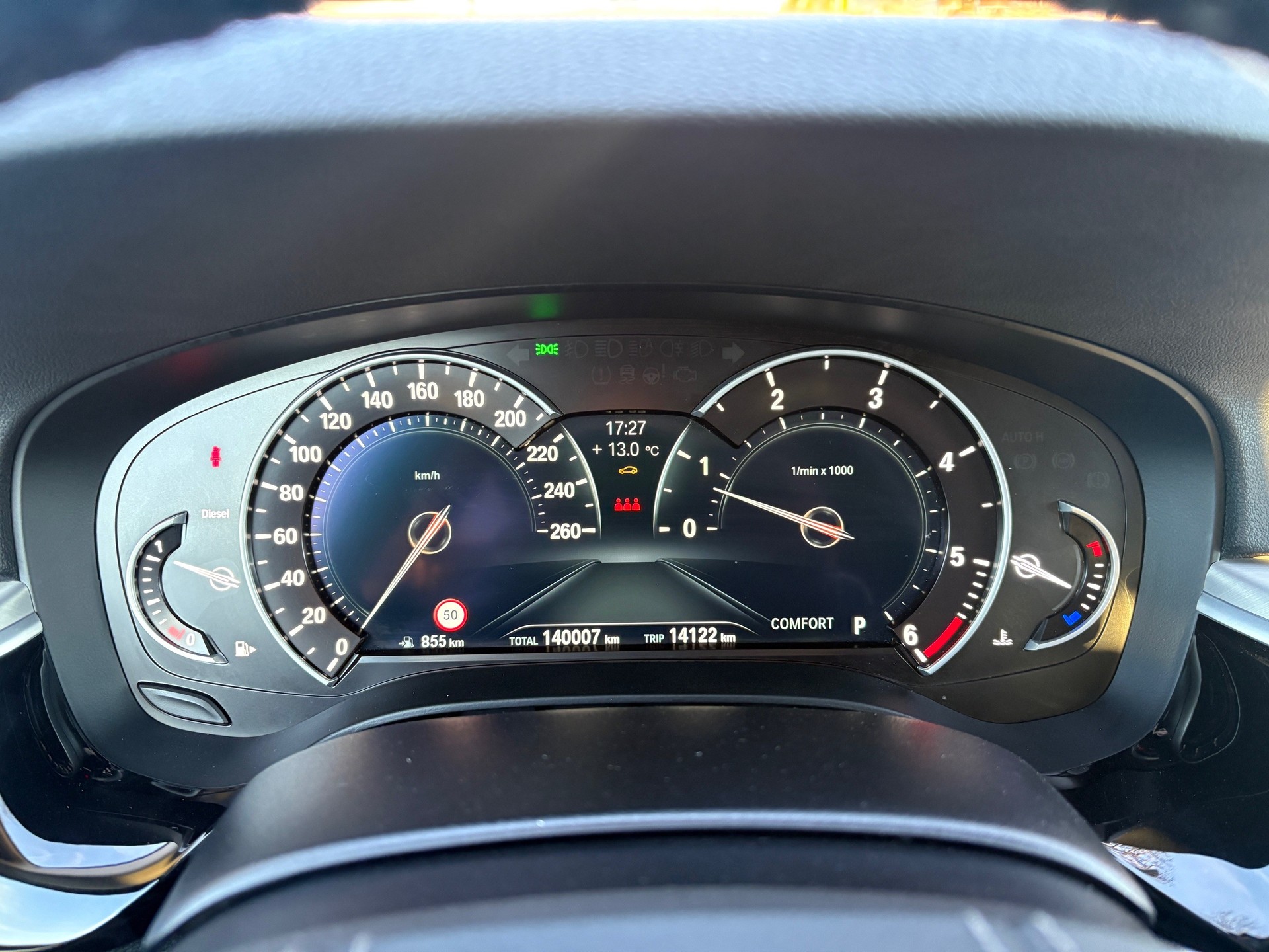 BMW 530d xDrive Touring Sport Line Steptronic-image-9