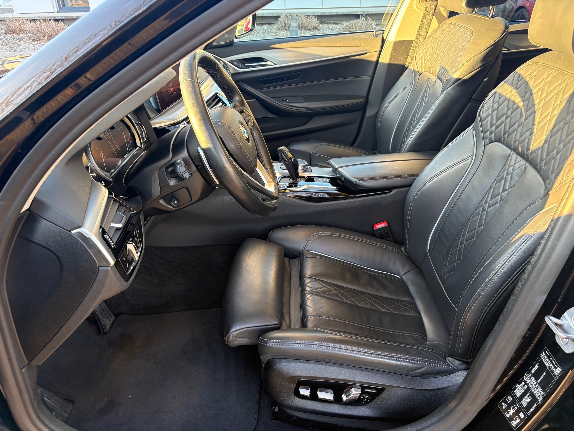 BMW 530d xDrive Touring Sport Line Steptronic-image-5