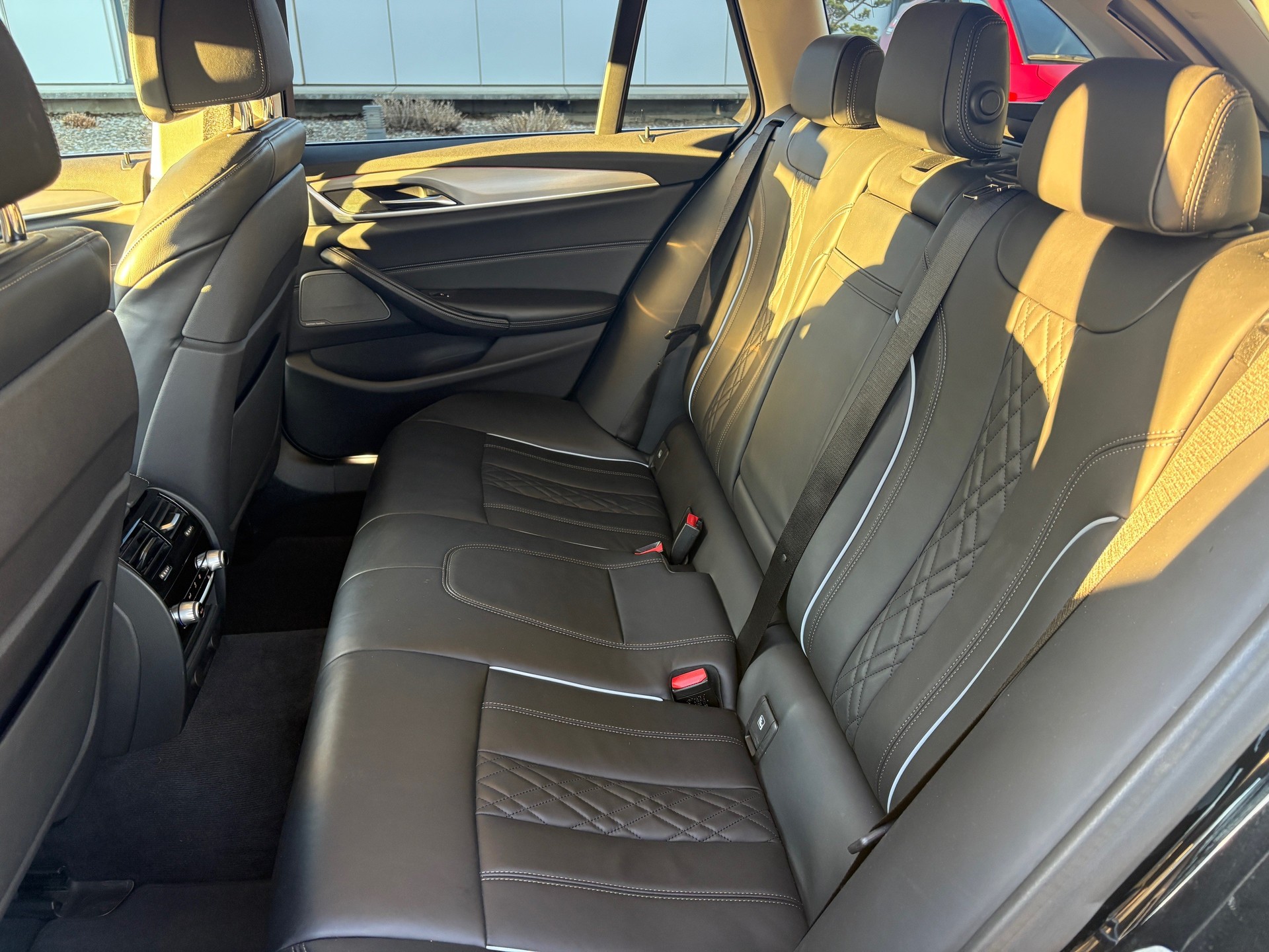 BMW 530d xDrive Touring Sport Line Steptronic-image-6