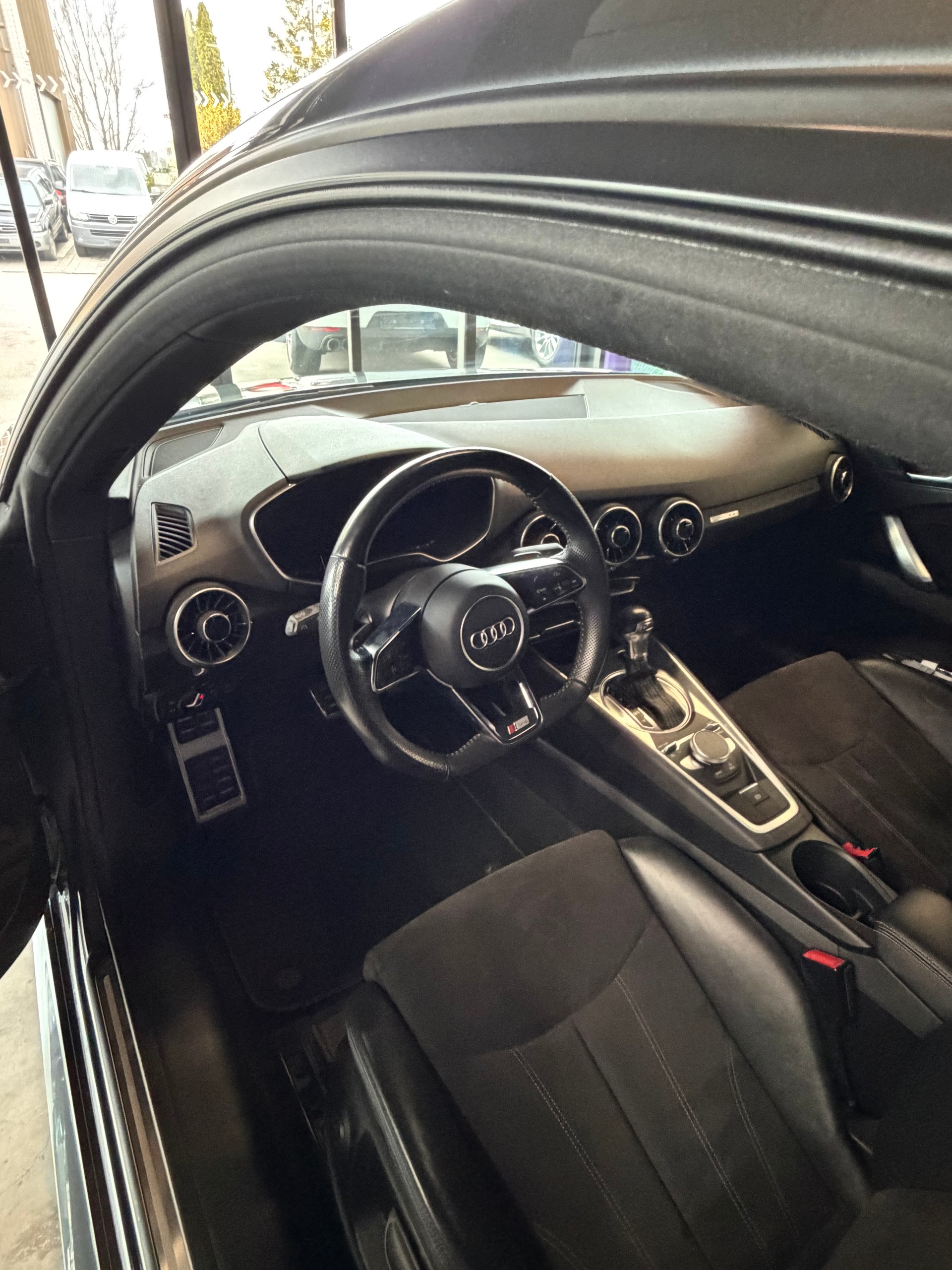 AUDI TT Coupé 2.0 TFSI S-tronic-image-4